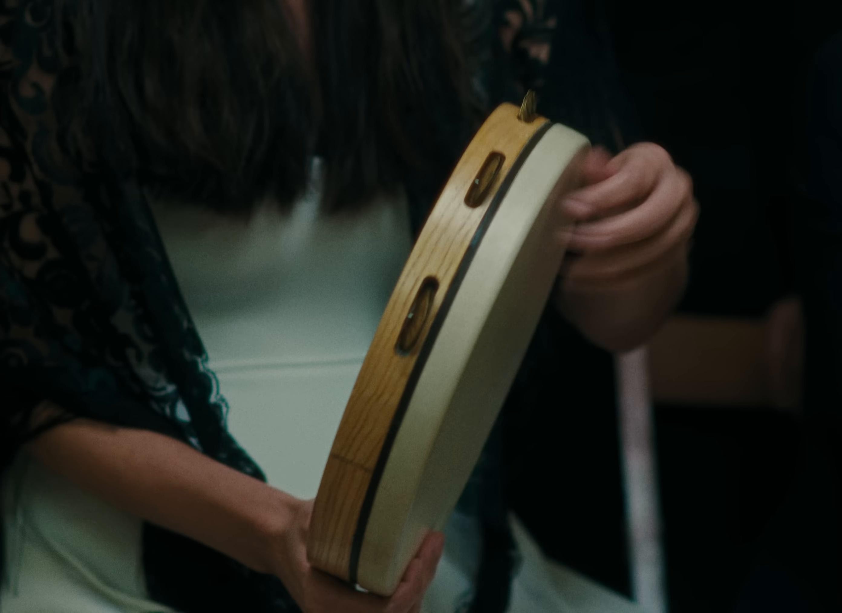 GUAPPARÌA (2025) —  shot,  lighting