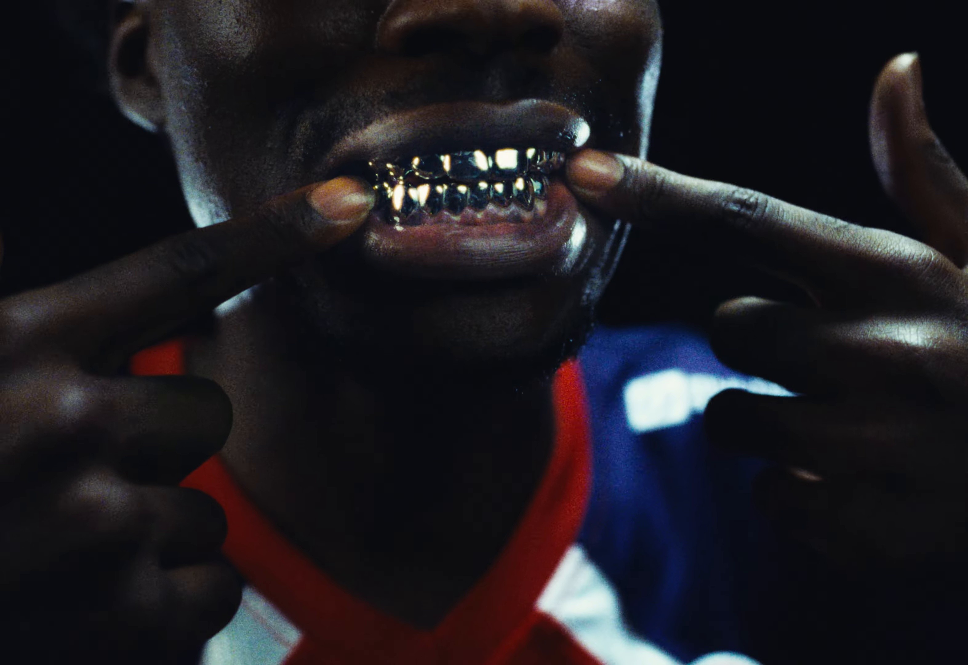 Sincère (2025) —  shot,  lighting