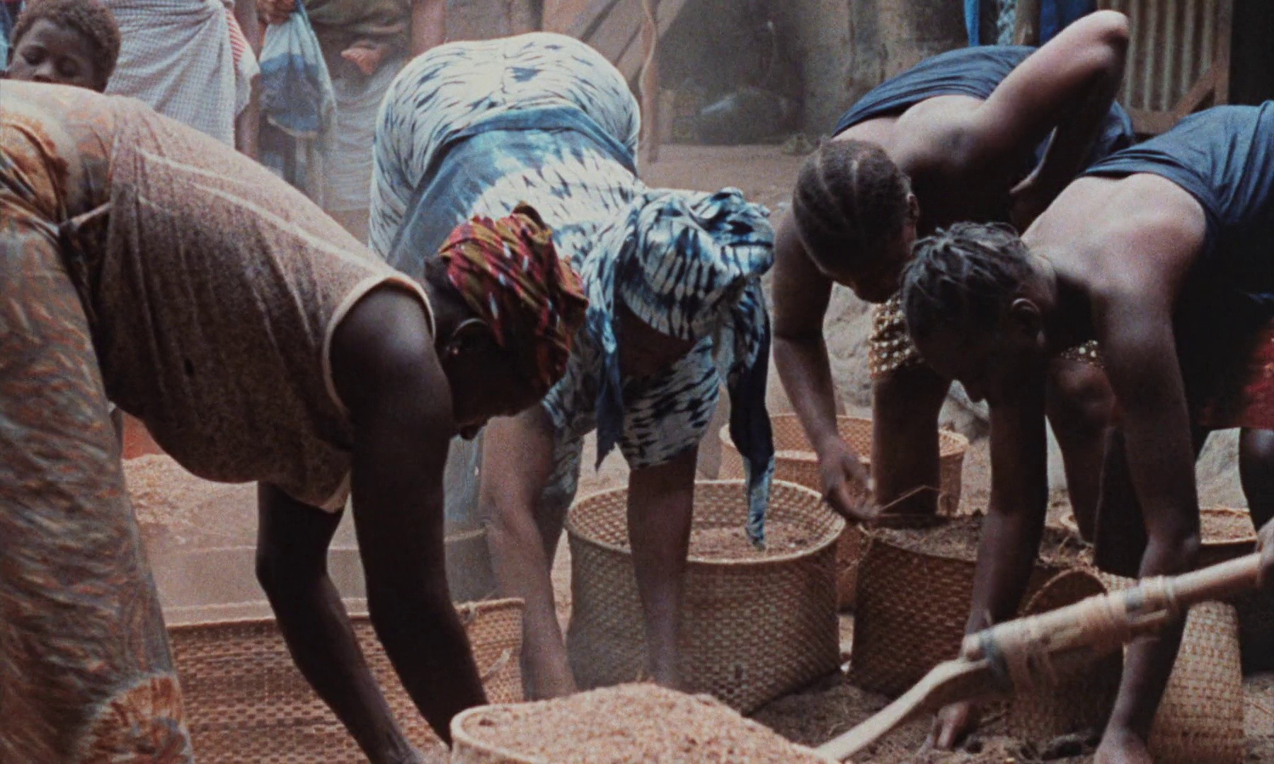 Emitai (1974) —  shot,  lighting