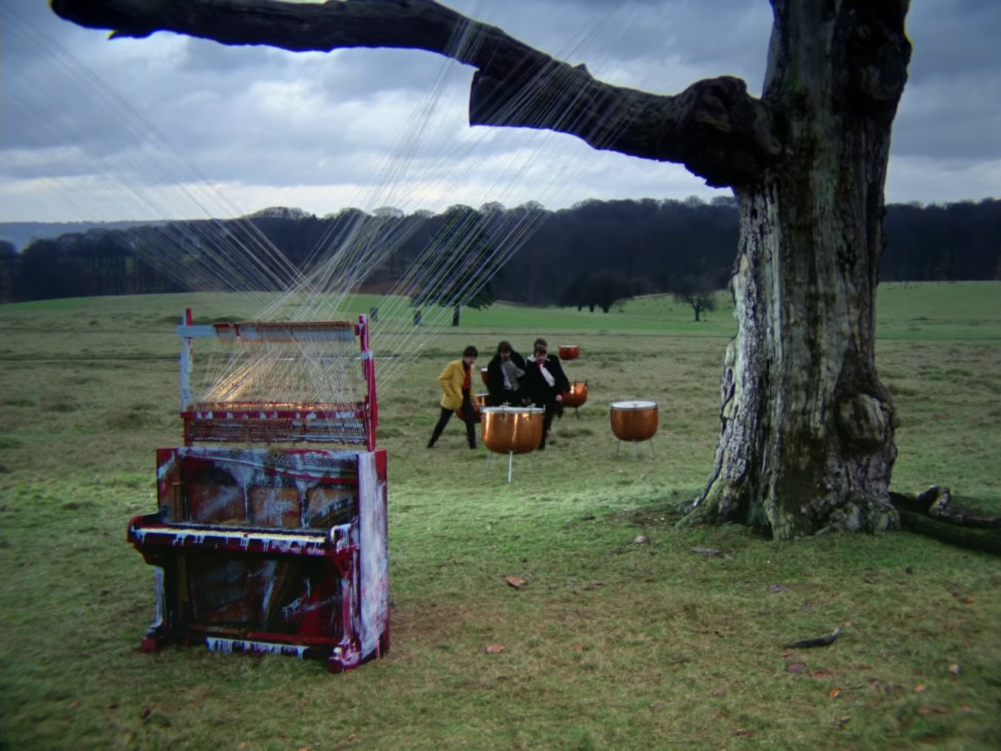 Strawberry Fields Forever (1967) —  shot,  lighting