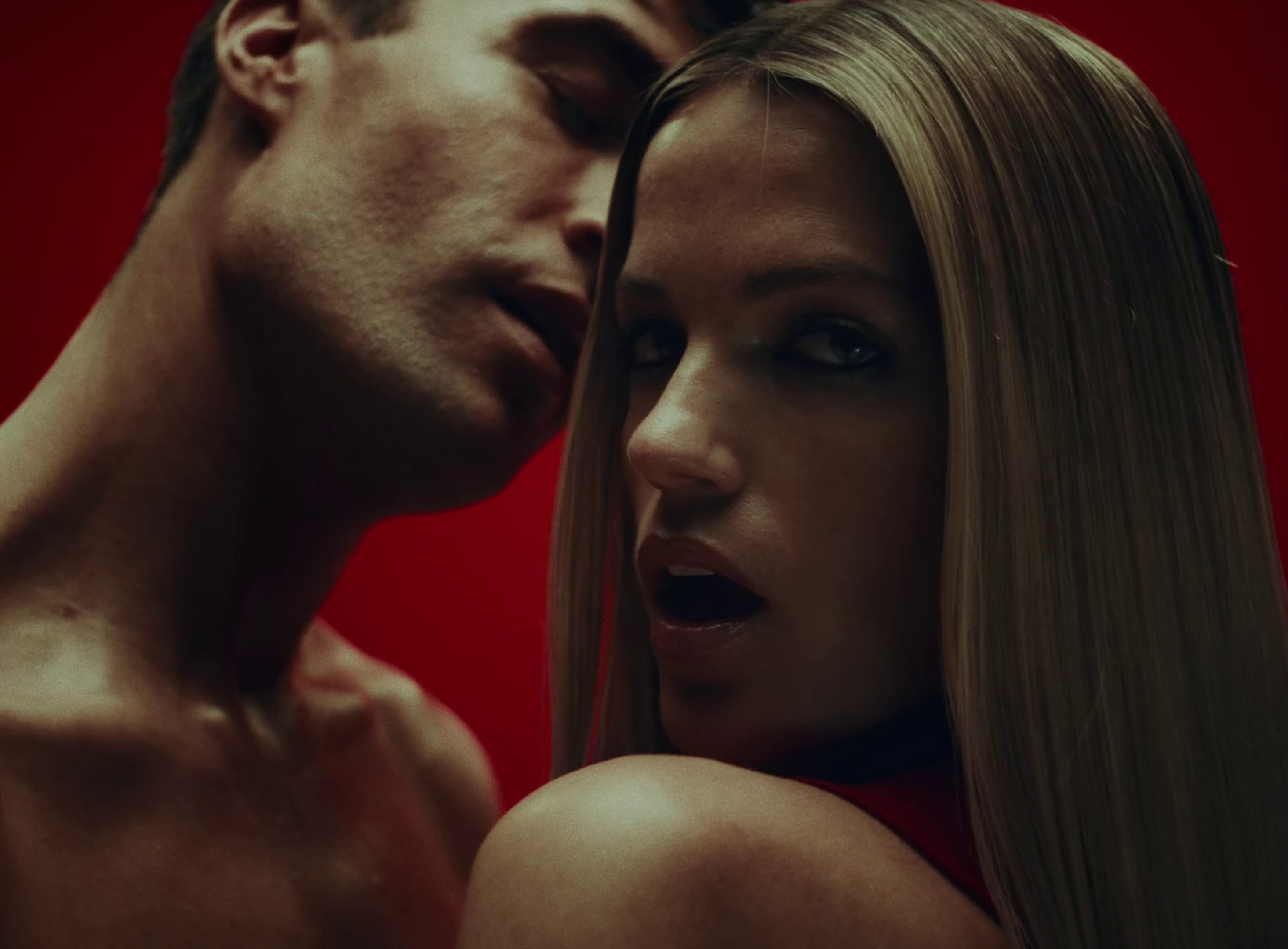 Dust (2024) —  shot,  lighting