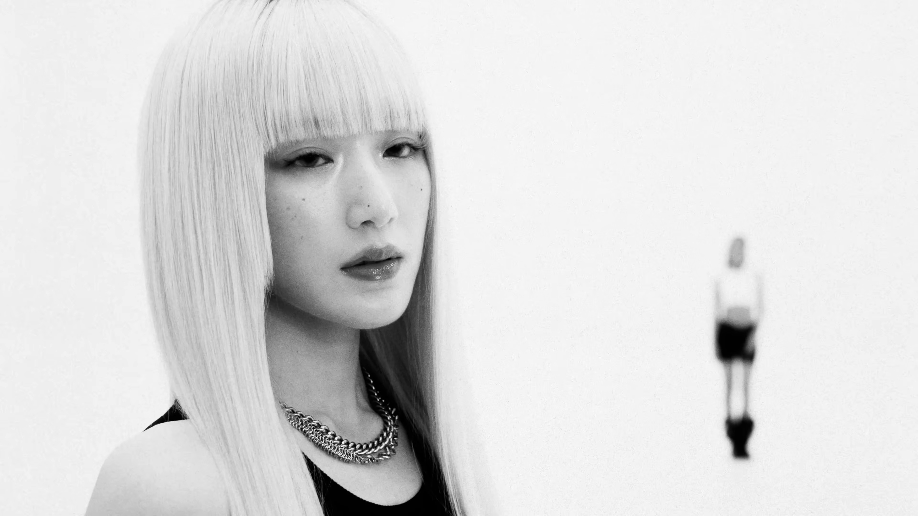 Mono (2026) —  shot,  lighting