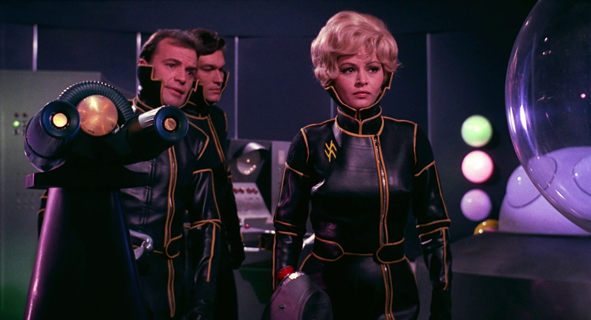 Planet of the Vampires (1965) —  shot,  lighting