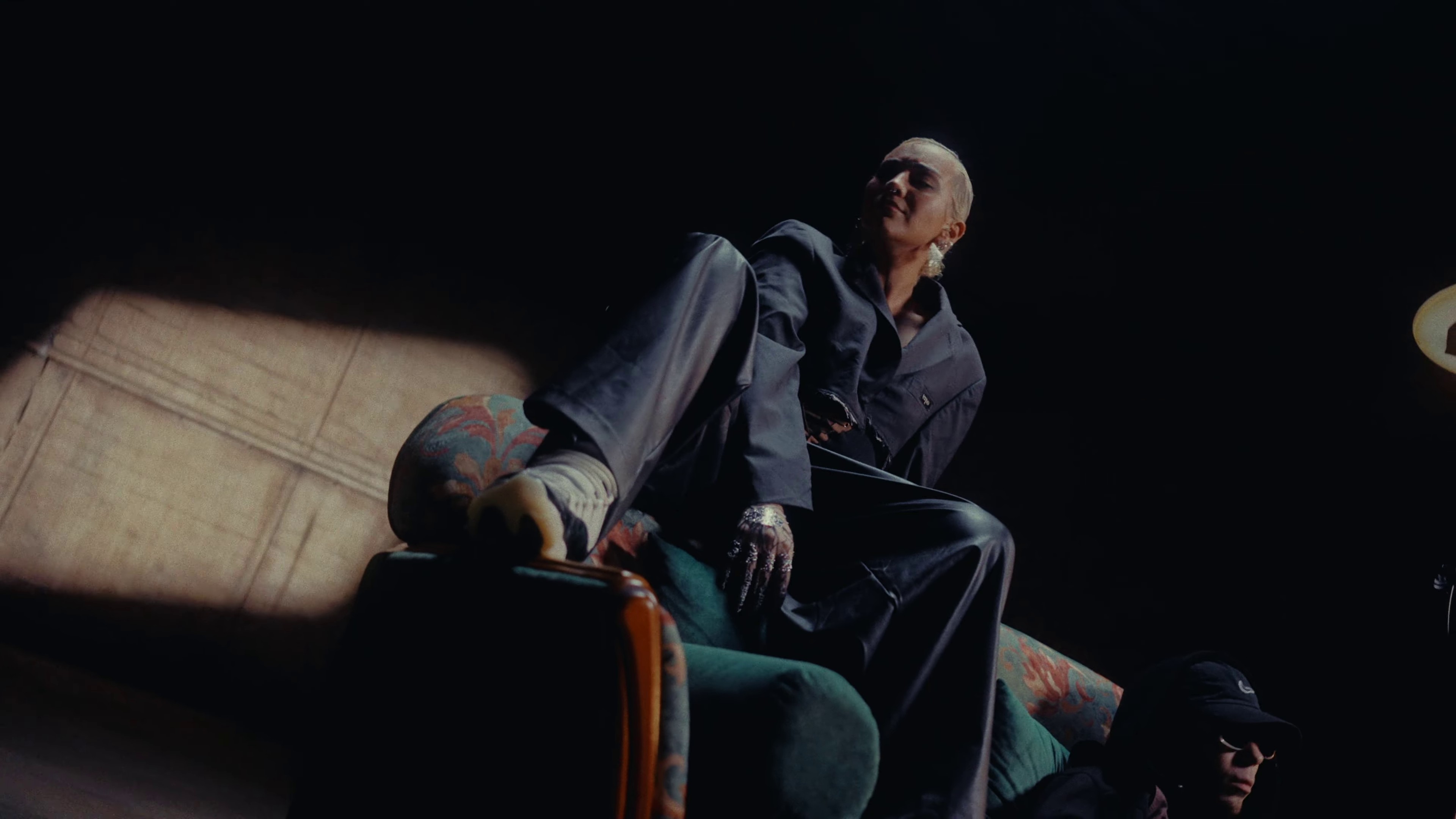 Boussa (2024) —  shot,  lighting