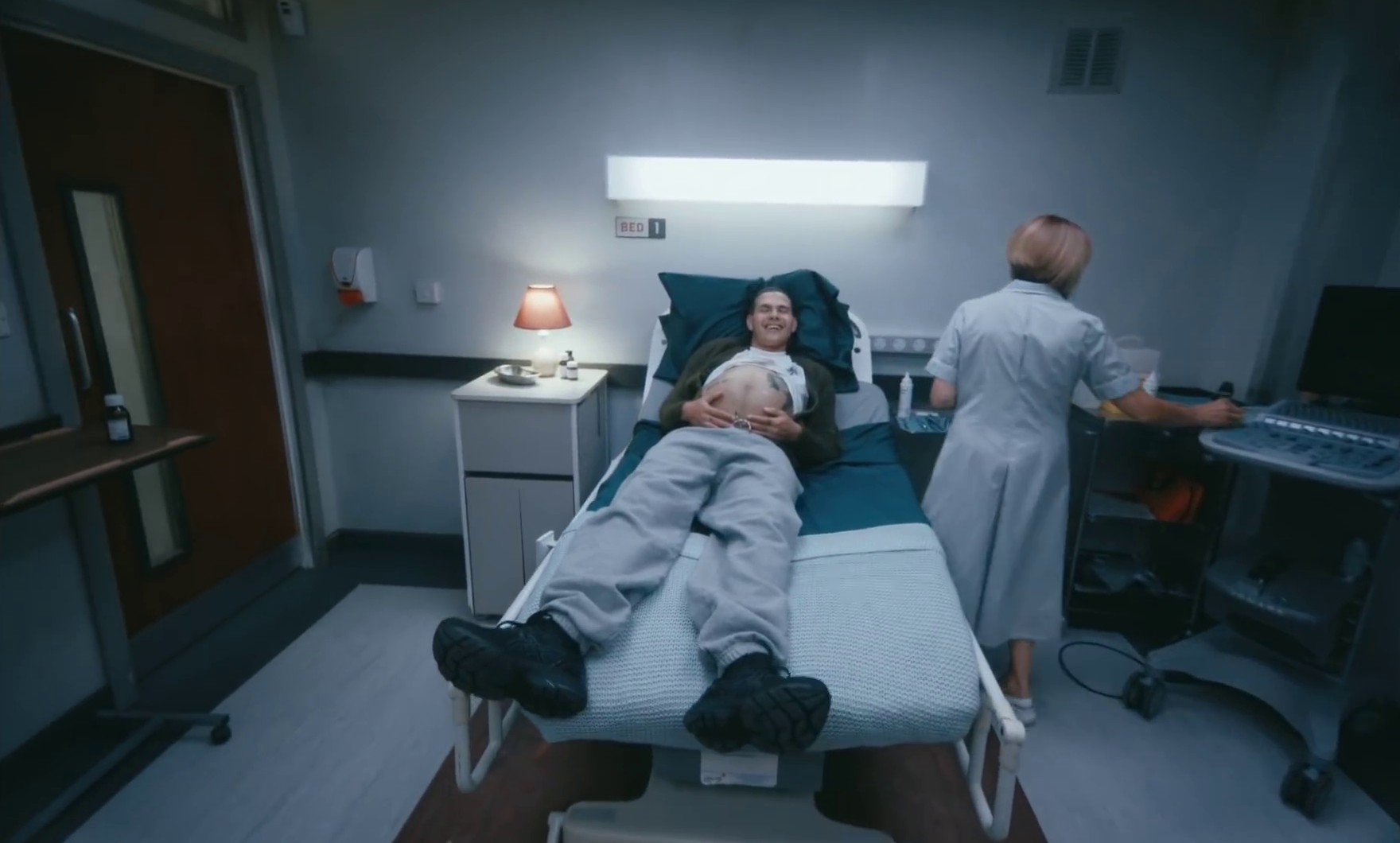 feel away  (2020) —  shot,  lighting