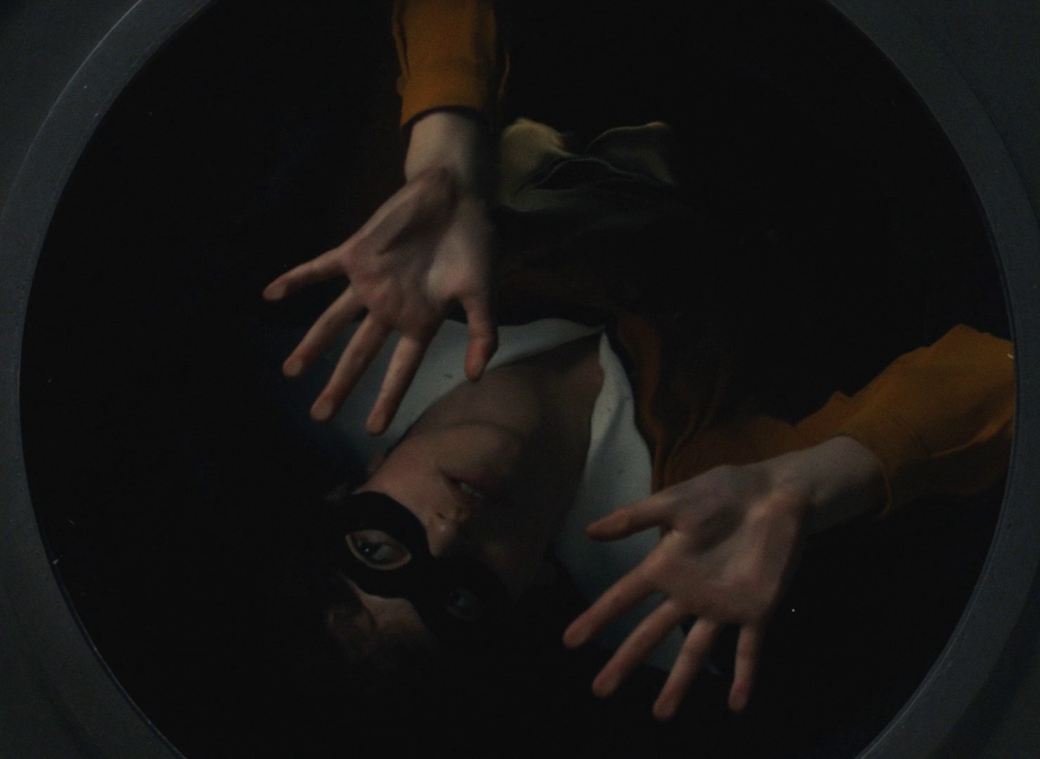 Red Island (2023) —  shot,  lighting