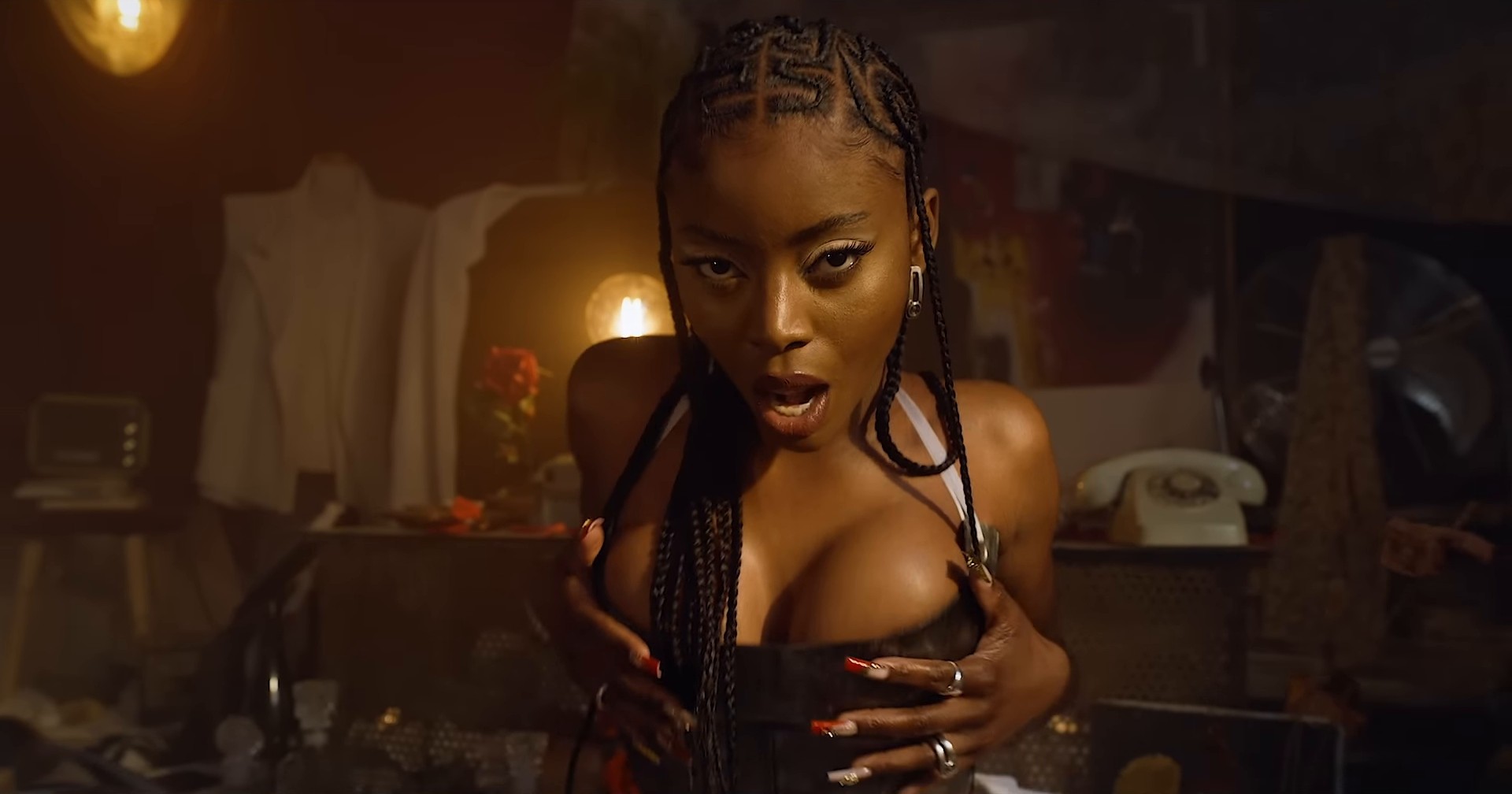 MACHUCA (2024) —  shot,  lighting