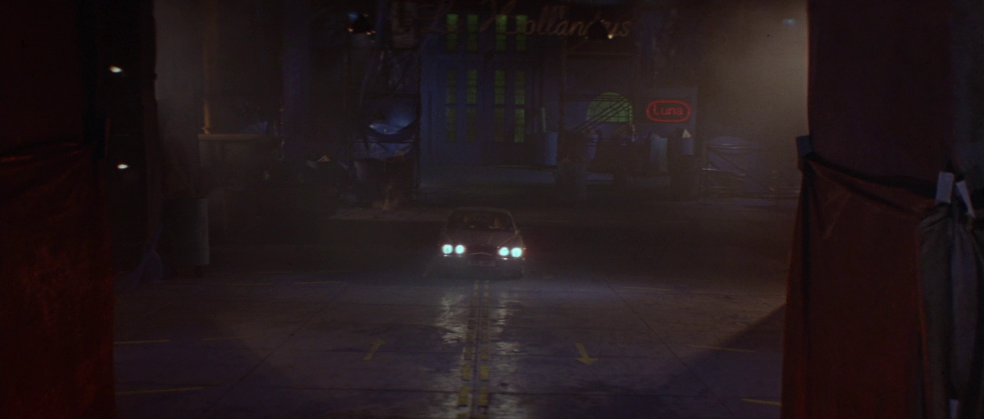 The Cook, the Thief, His Wife & Her Lover (1989) —  shot,  lighting