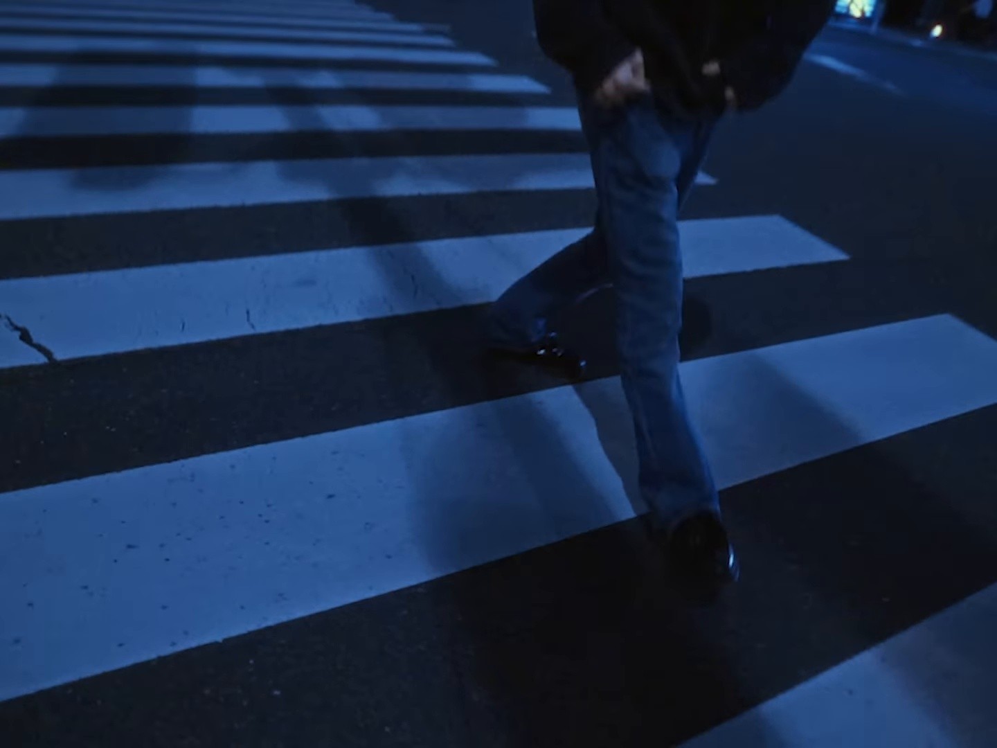 Lonely In The City (2025) —  shot,  lighting