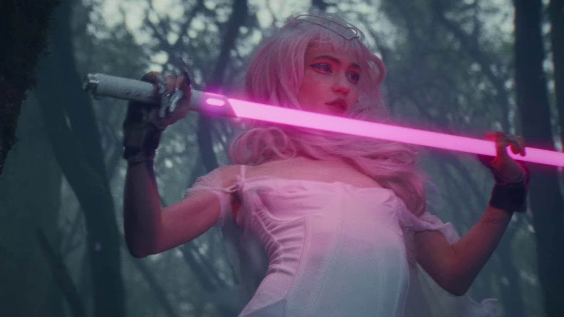 Player of games  (2021) —  shot,  lighting