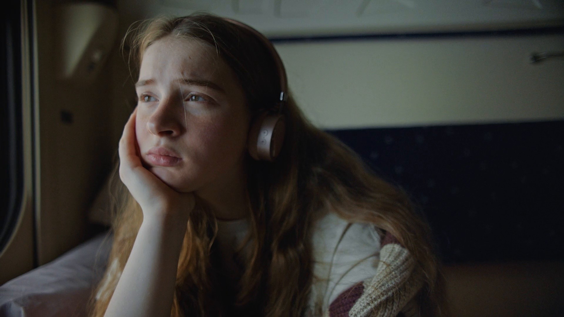 Ти Як - Провідник Крізь Складні Часи (Dir.cut) (2025) —  shot,  lighting