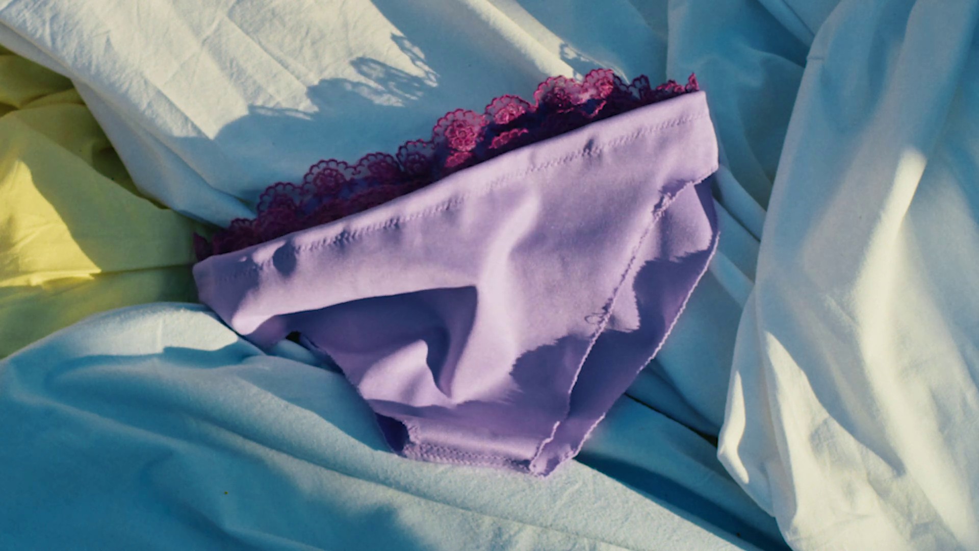 COMPLICACIÓ (2020) —  shot,  lighting