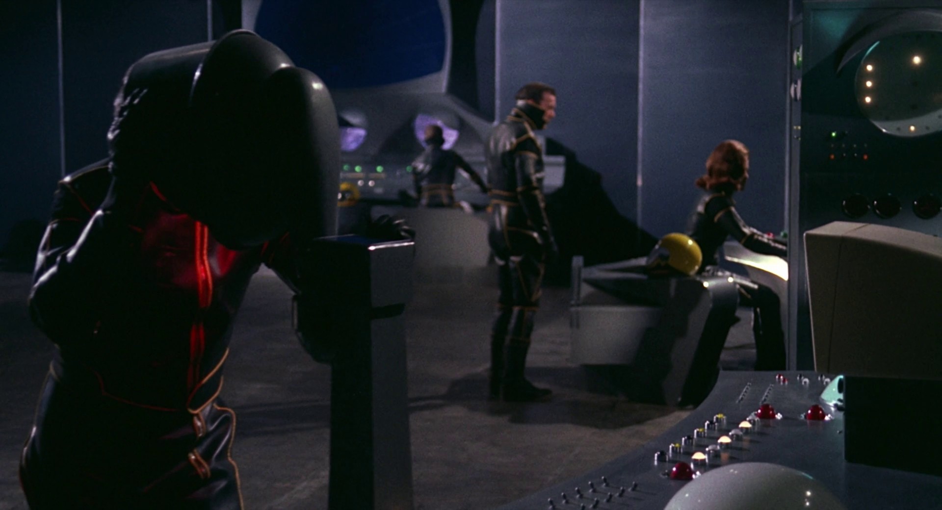 Planet of the Vampires (1965) —  shot,  lighting