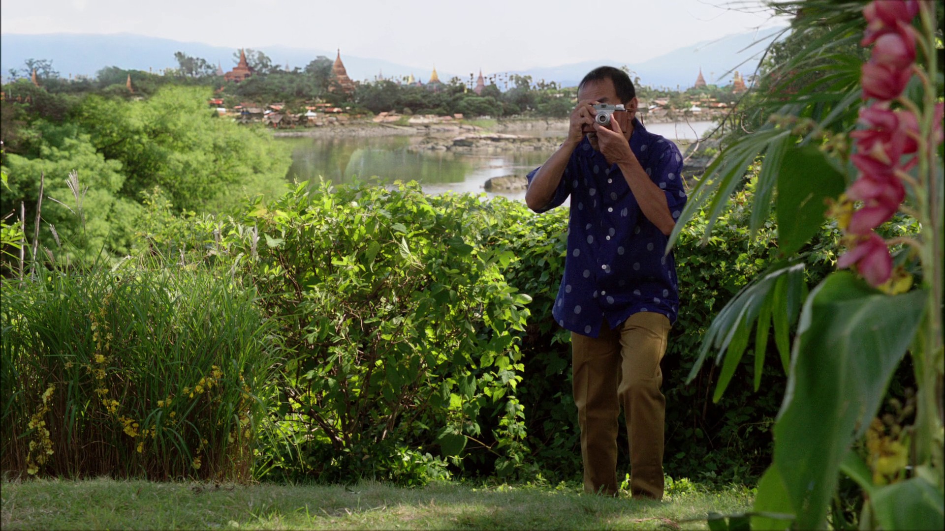 Eastern Exposure (2011) —  shot,  lighting