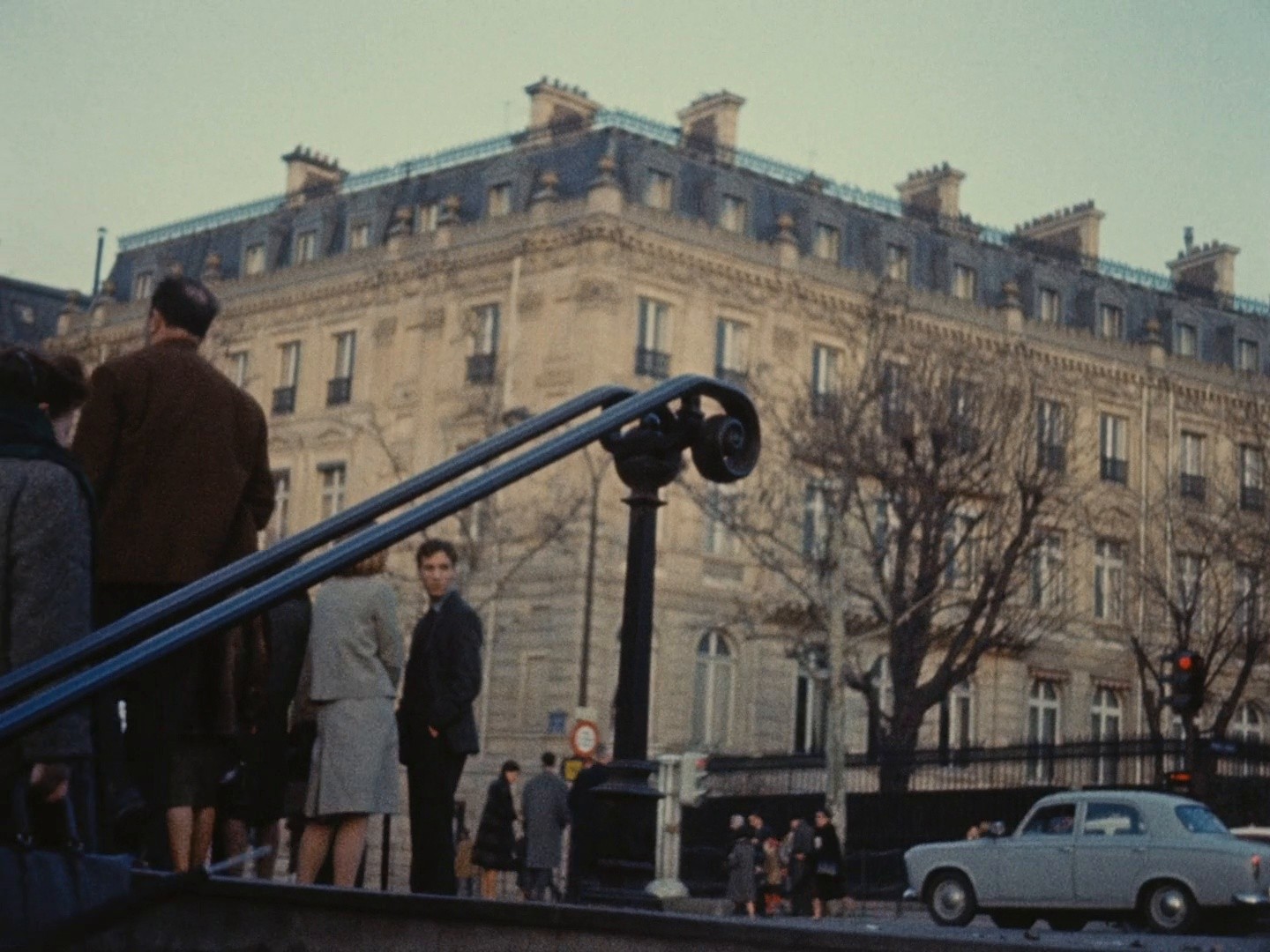 Six in Paris (1965) —  shot,  lighting