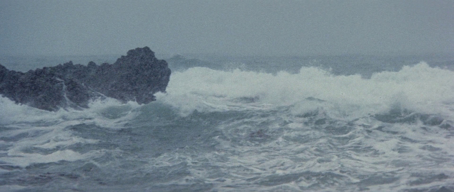 Hokuriku Proxy War (1977) —  shot,  lighting