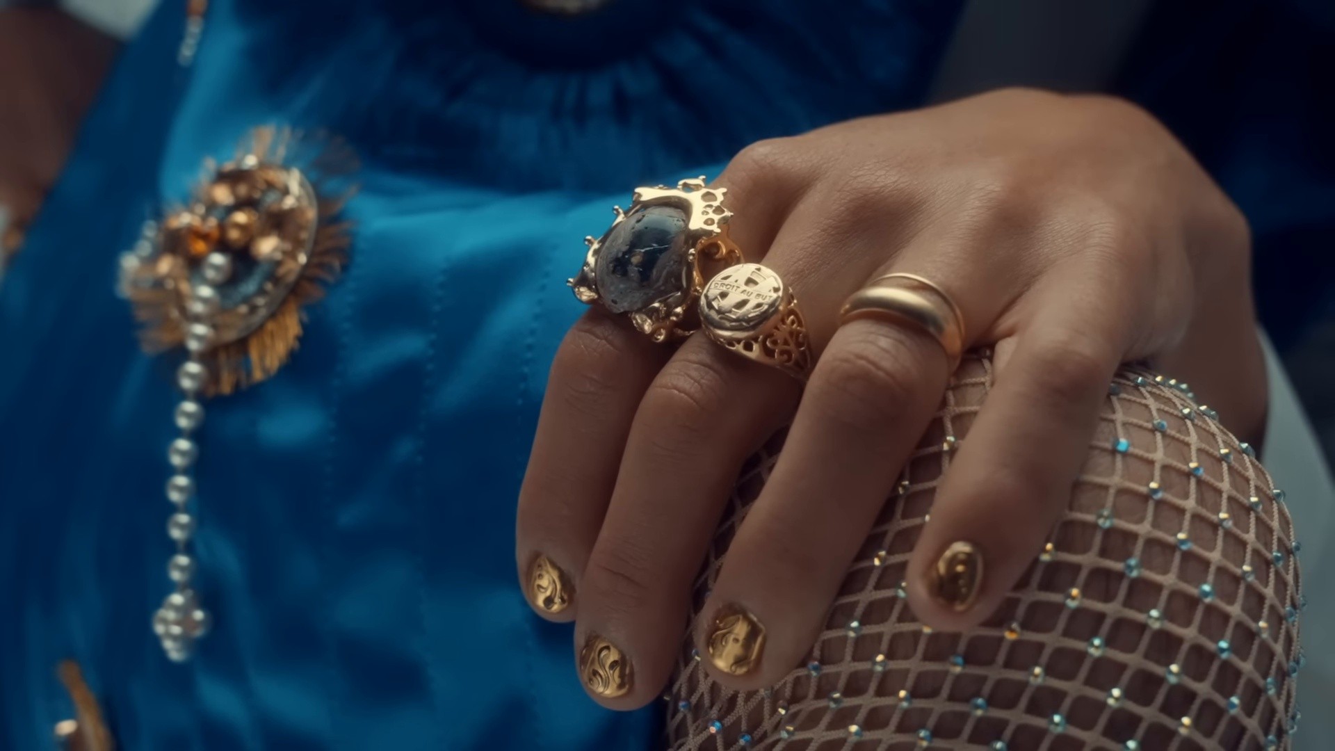 Fugue pour saxophone en Do mineur (2025) —  shot,  lighting