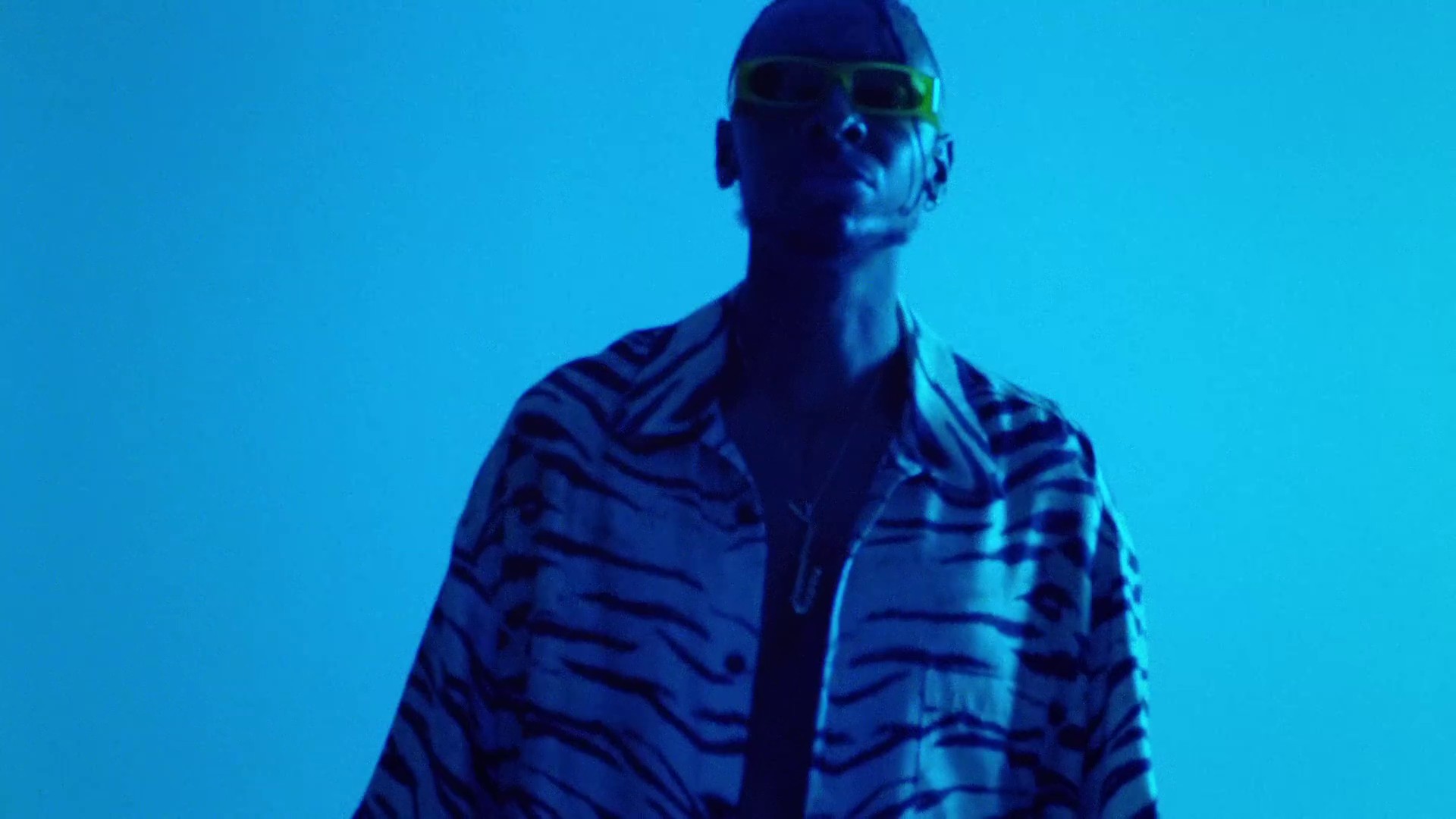 Say You Want Me (2022) —  shot,  lighting