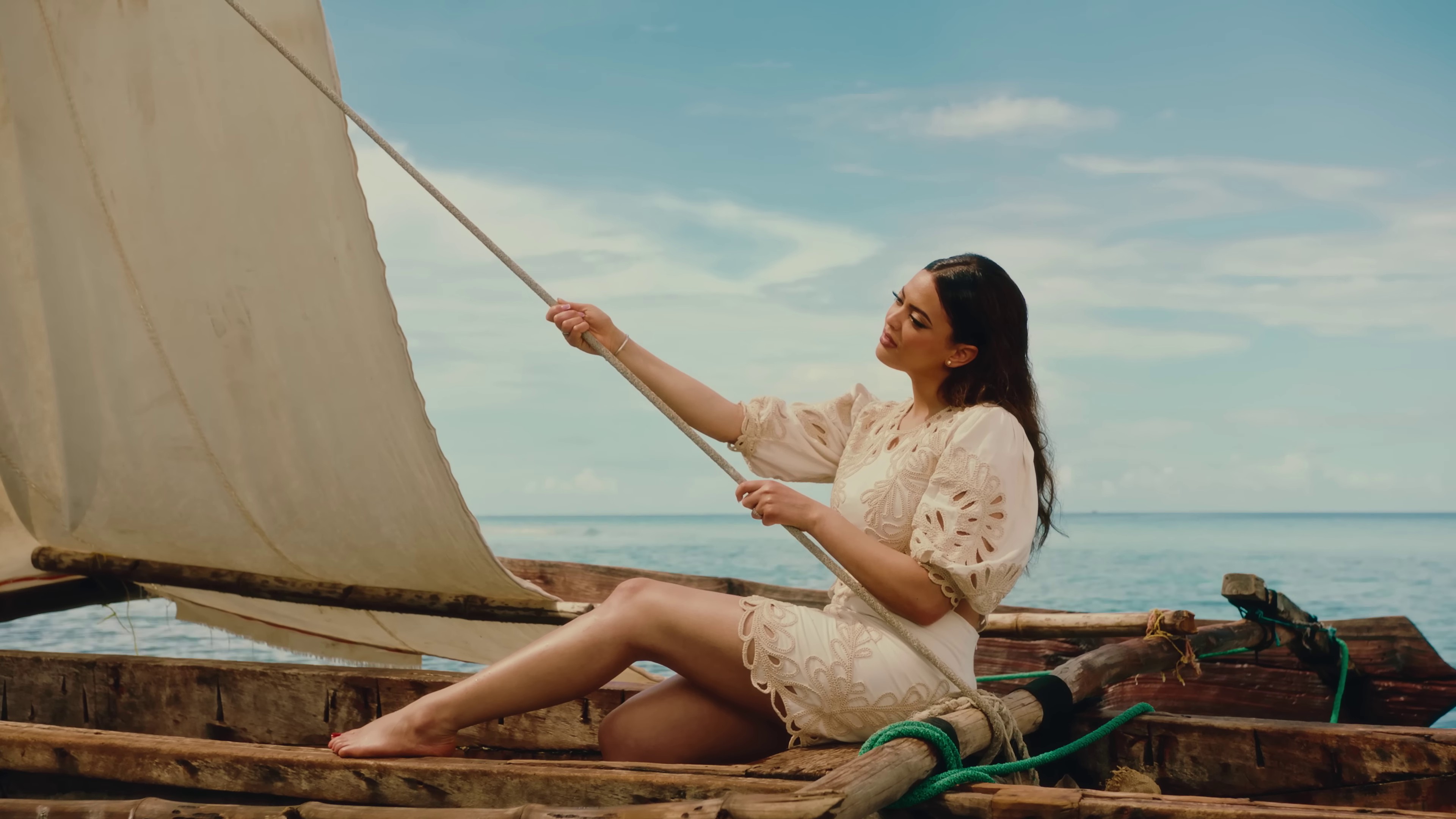 Pourquoi pas  (2022) —  shot,  lighting