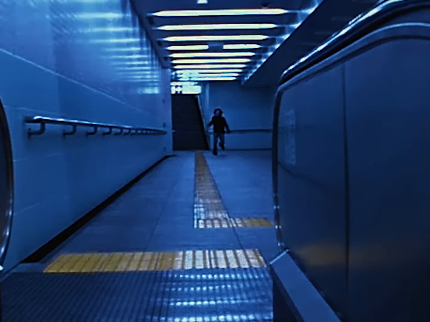 Lonely In The City (2025) —  shot,  lighting