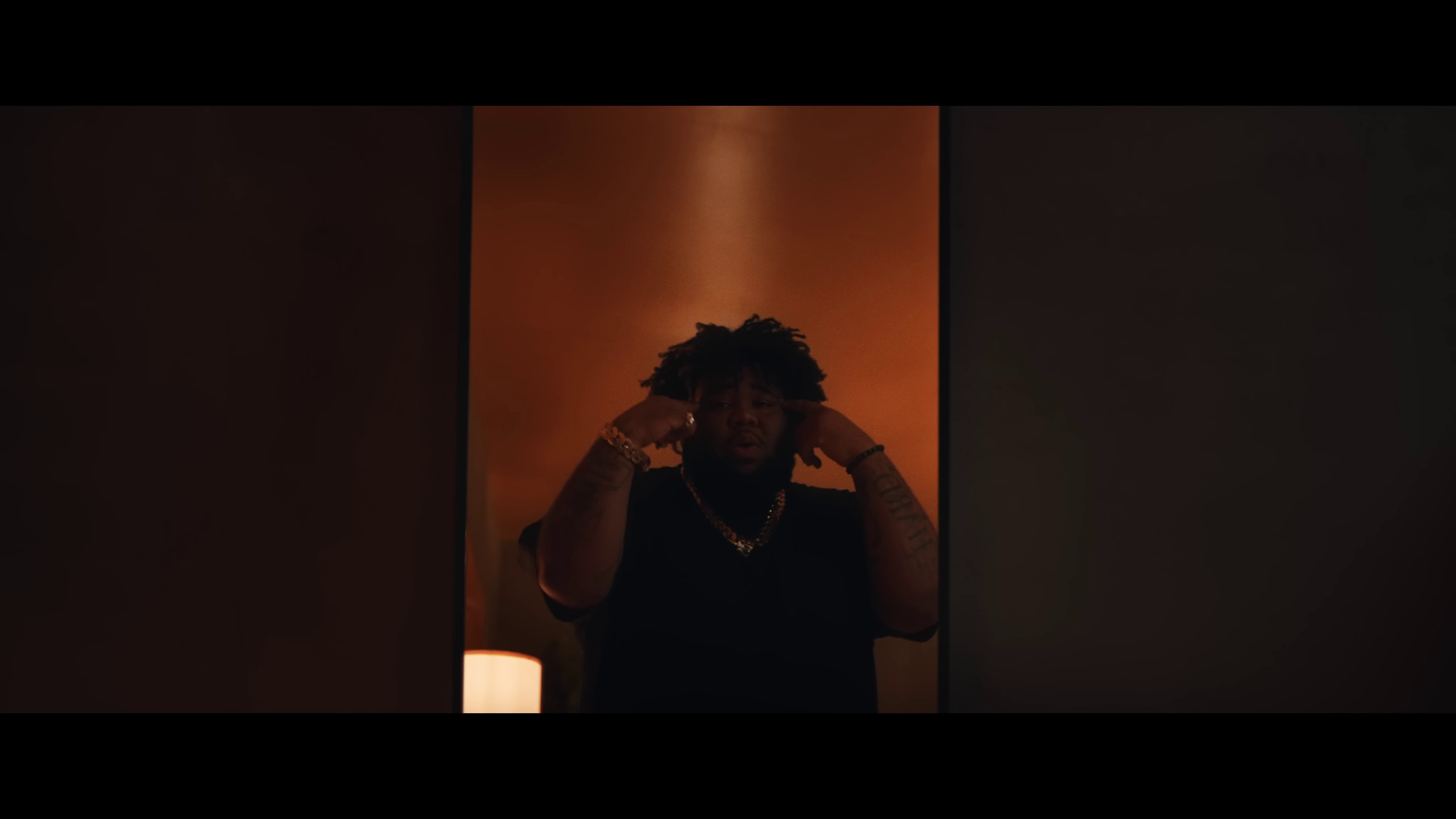 Come See Me (2023) —  shot,  lighting