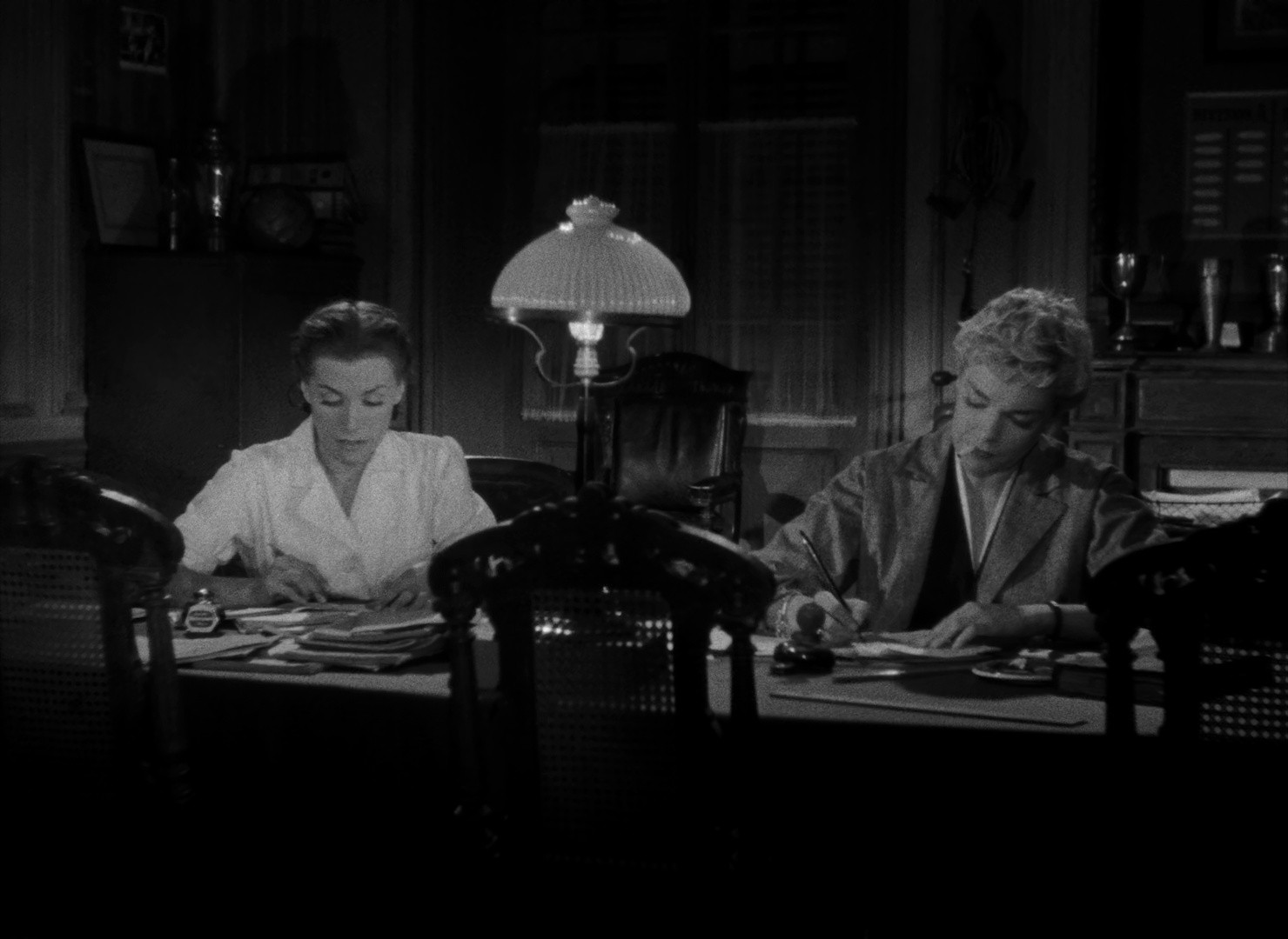 Diabolique (1955) —  shot,  lighting