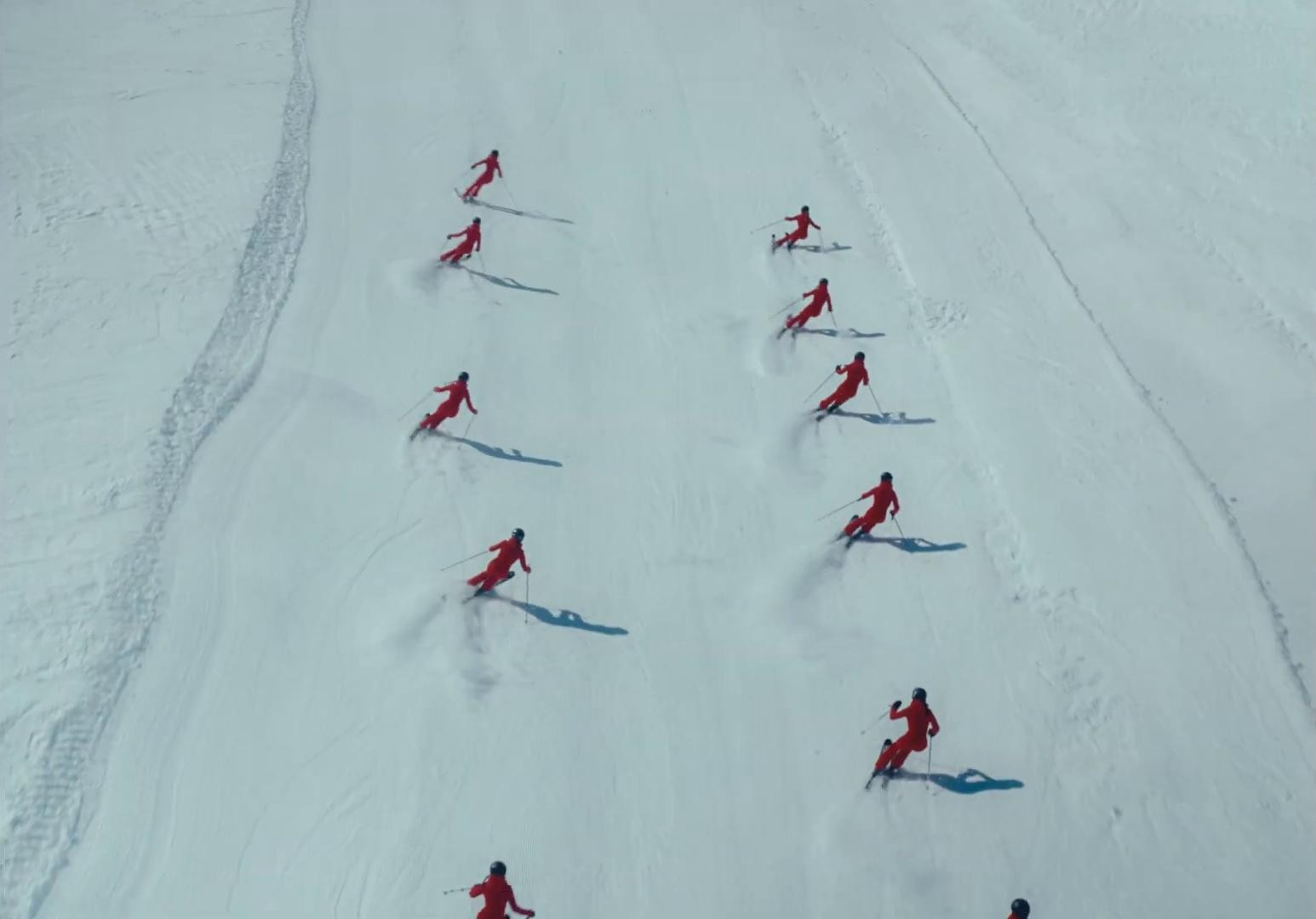 HAPPY HOLIDAYS by OYSHO (2024) —  shot,  lighting