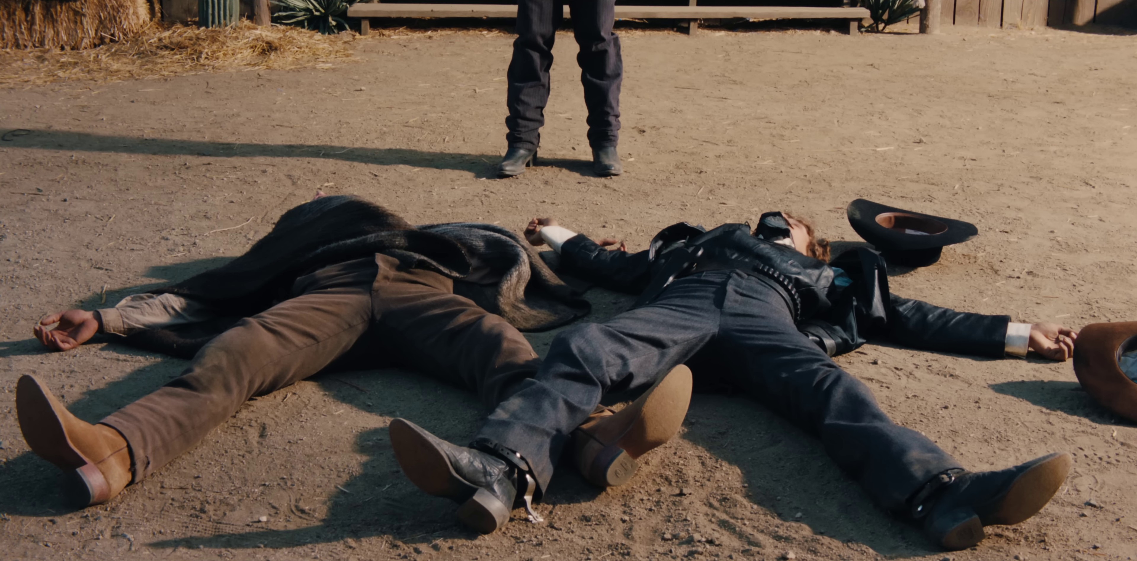 Loser  (2022) —  shot,  lighting