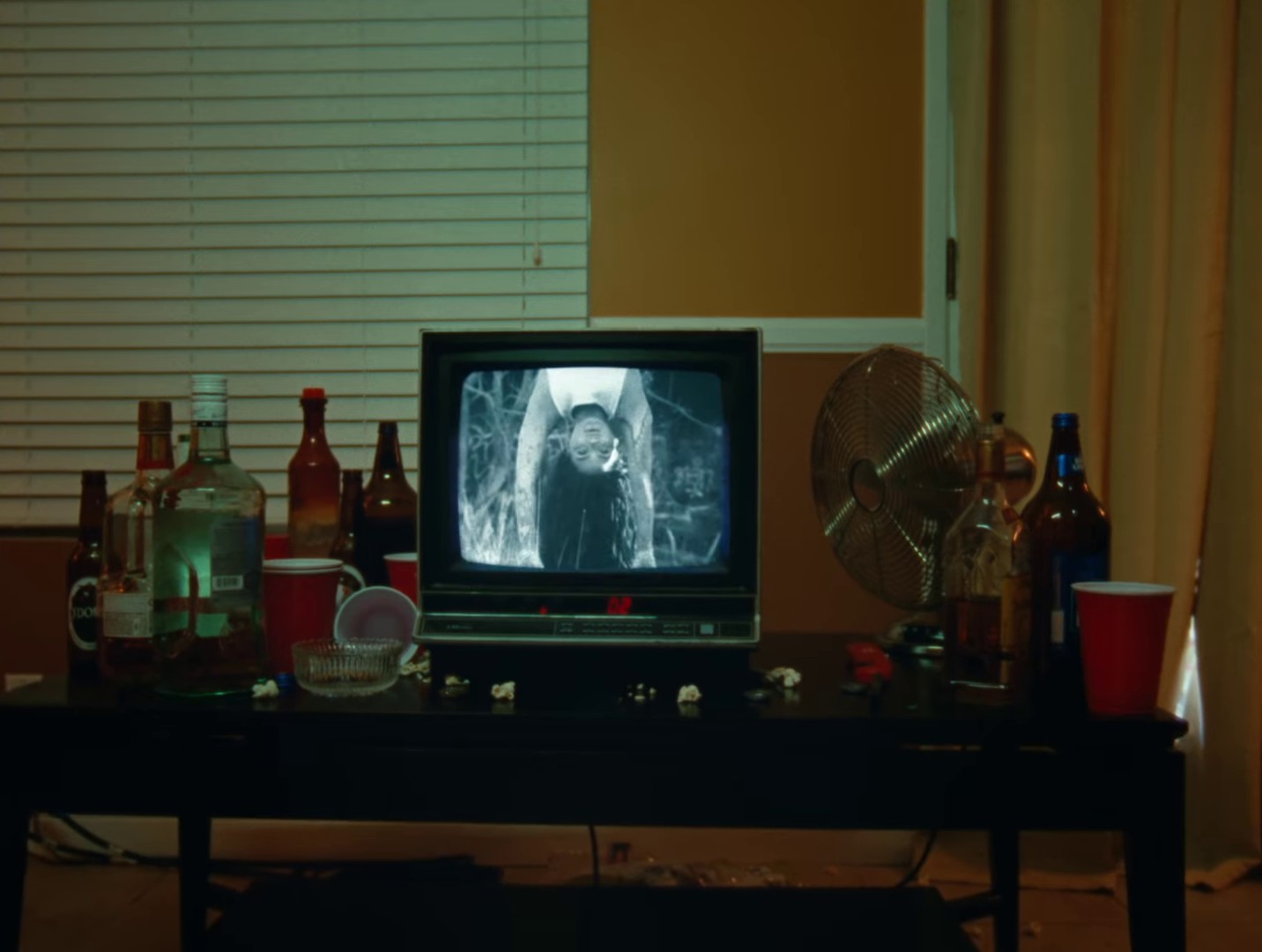 everything (2022) —  shot,  lighting