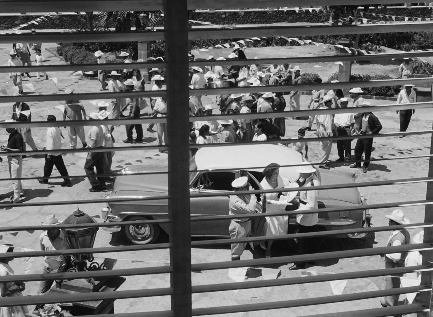 Fever Mounts at El Pao (1959) —  shot,  lighting