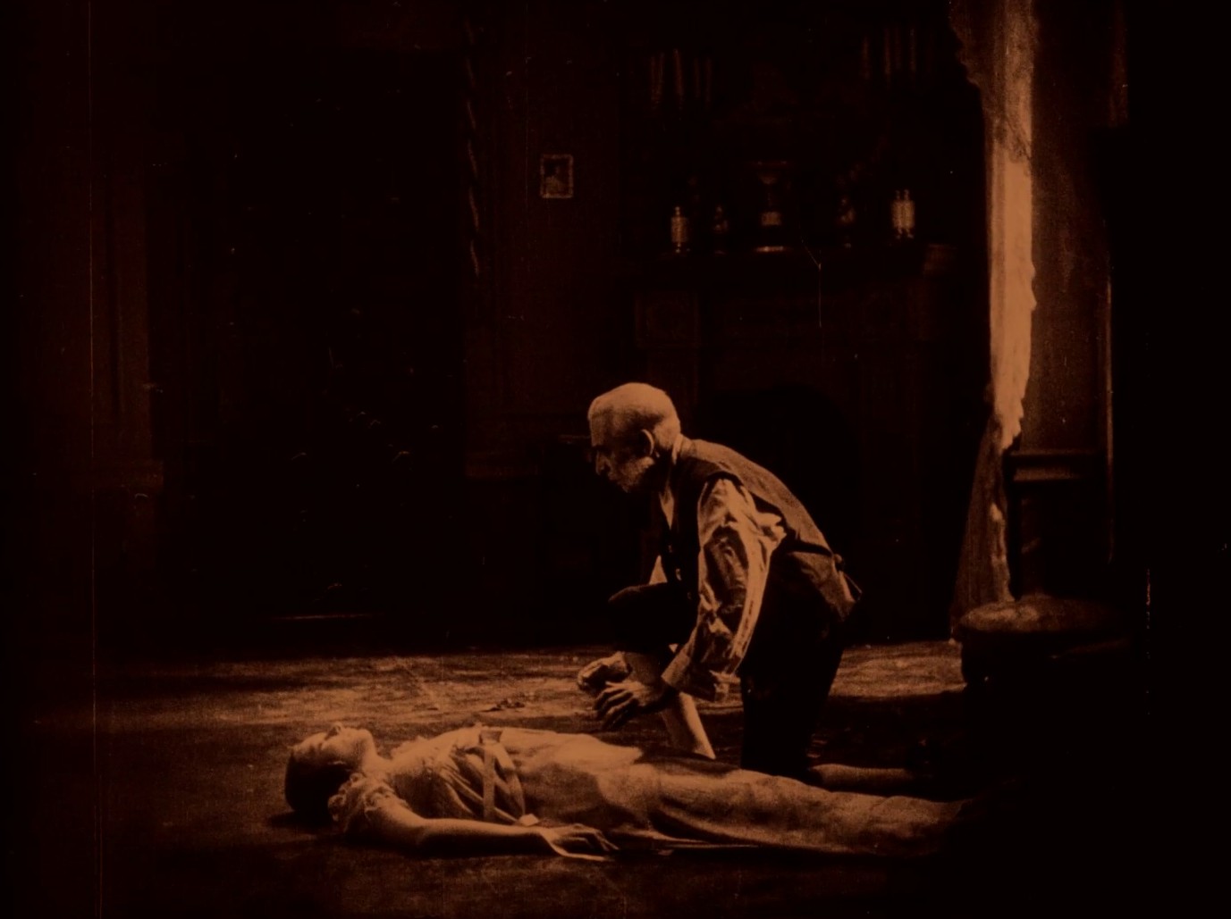 The Student of Prague (1926) —  shot,  lighting