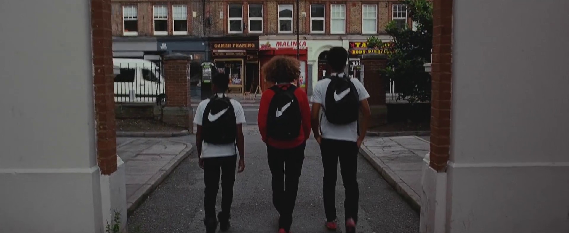 Love$ick  (2016) —  shot,  lighting