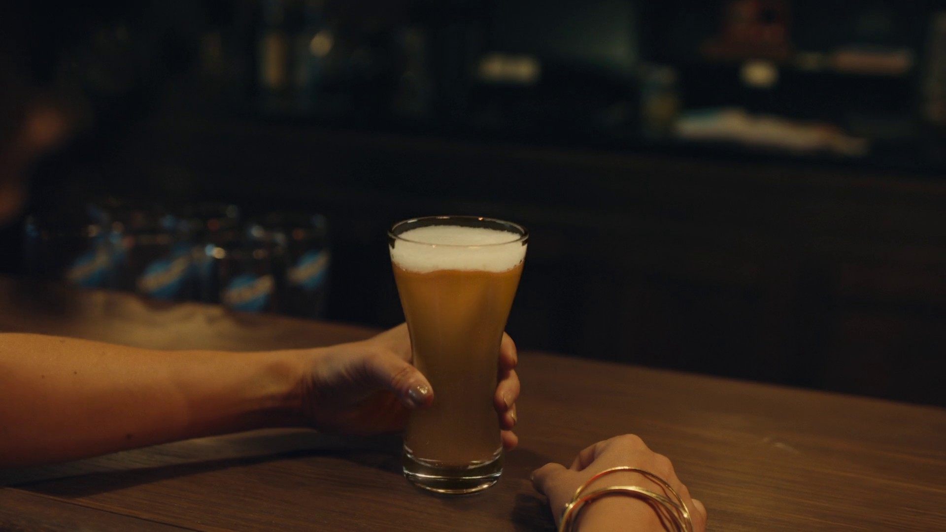 Blue Moon - Beer the Bar Brighter (2024) —  shot,  lighting
