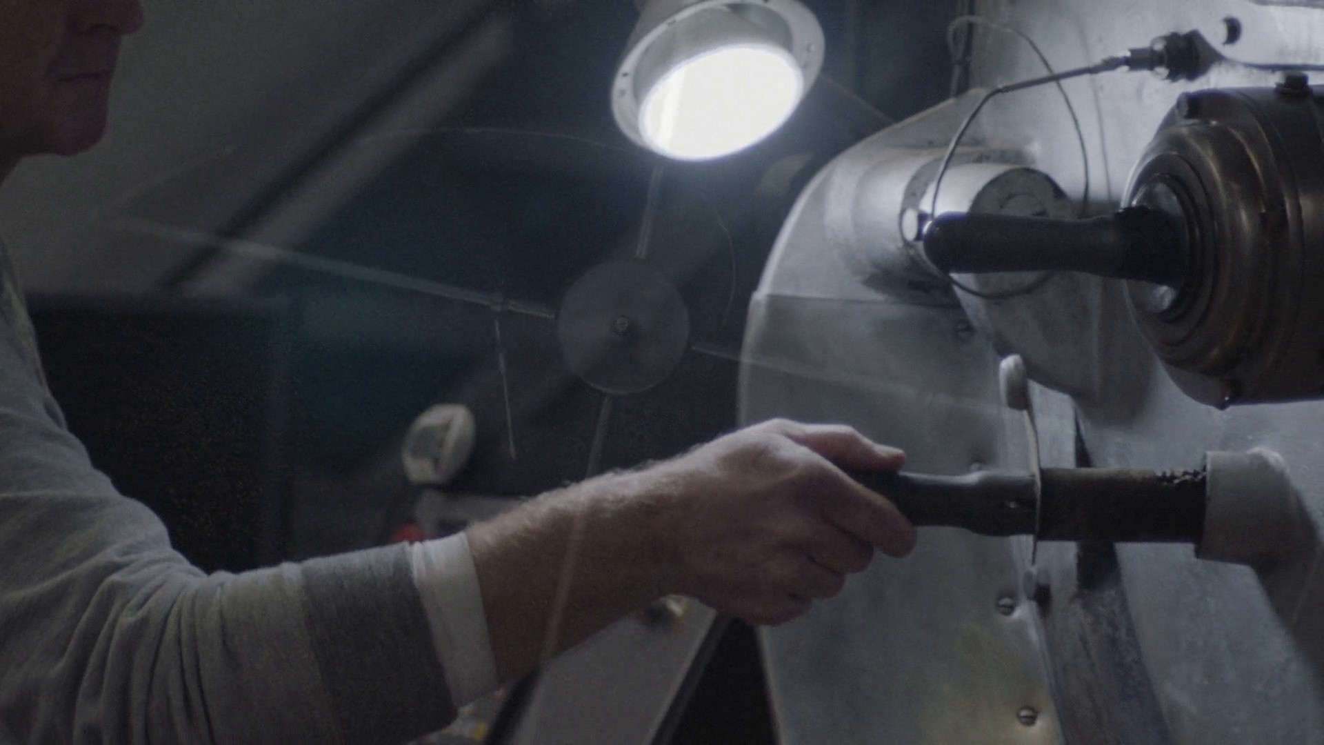 HONOUR - From_CostaRica_to_Cup (2017) —  shot,  lighting