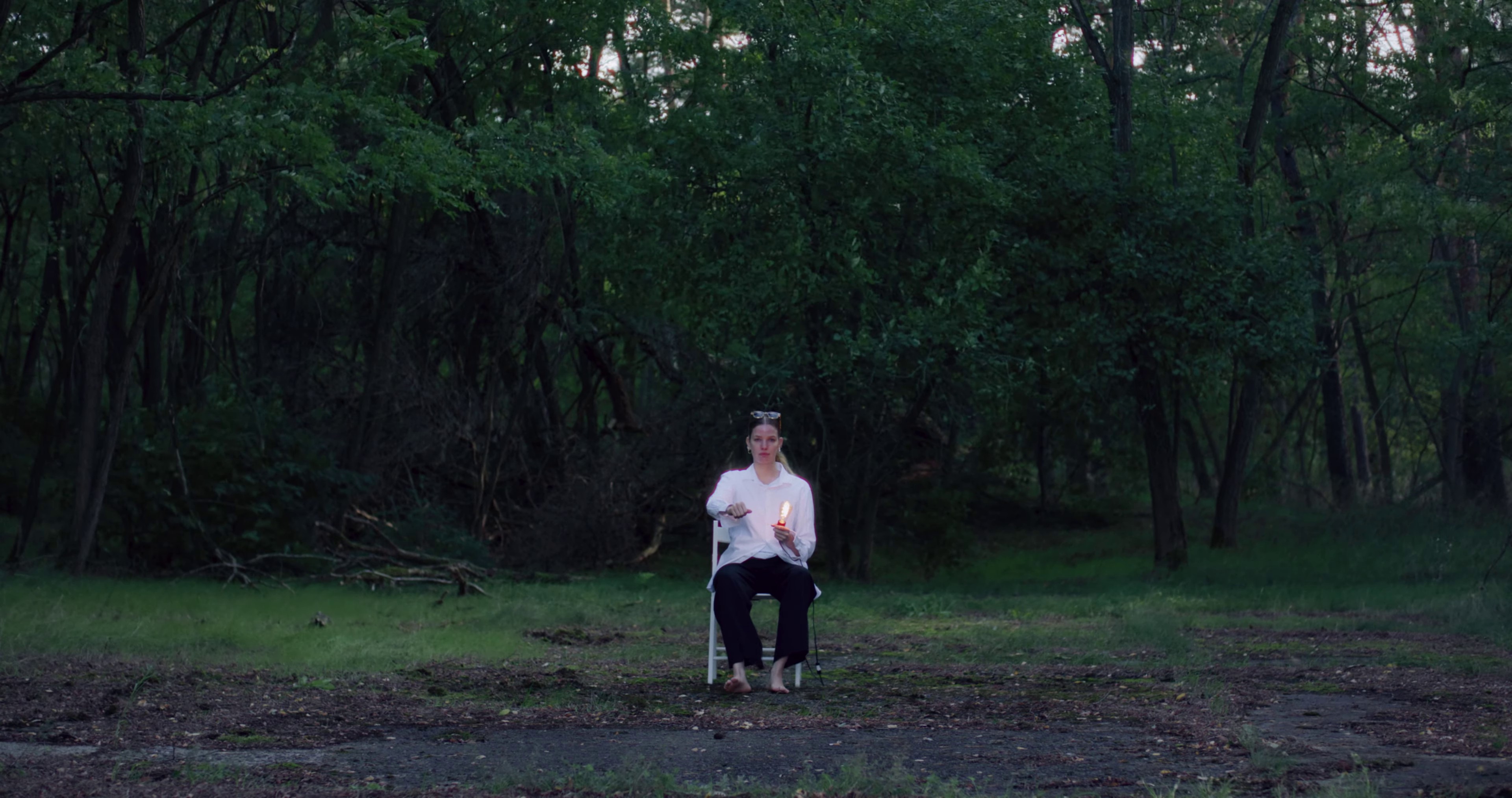 Violet drive (2022) —  shot,  lighting