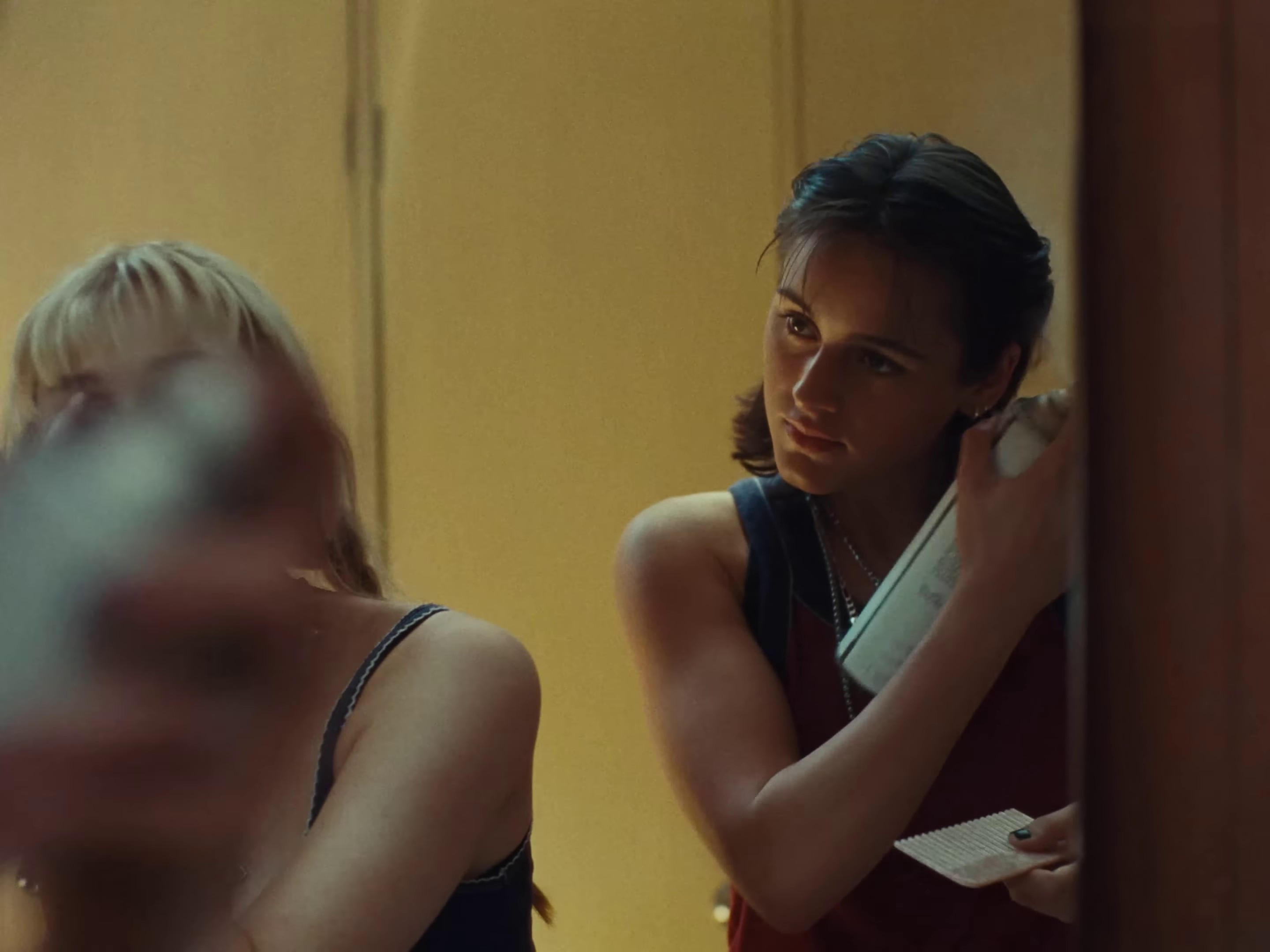  London Bridge (2023) —  shot,  lighting