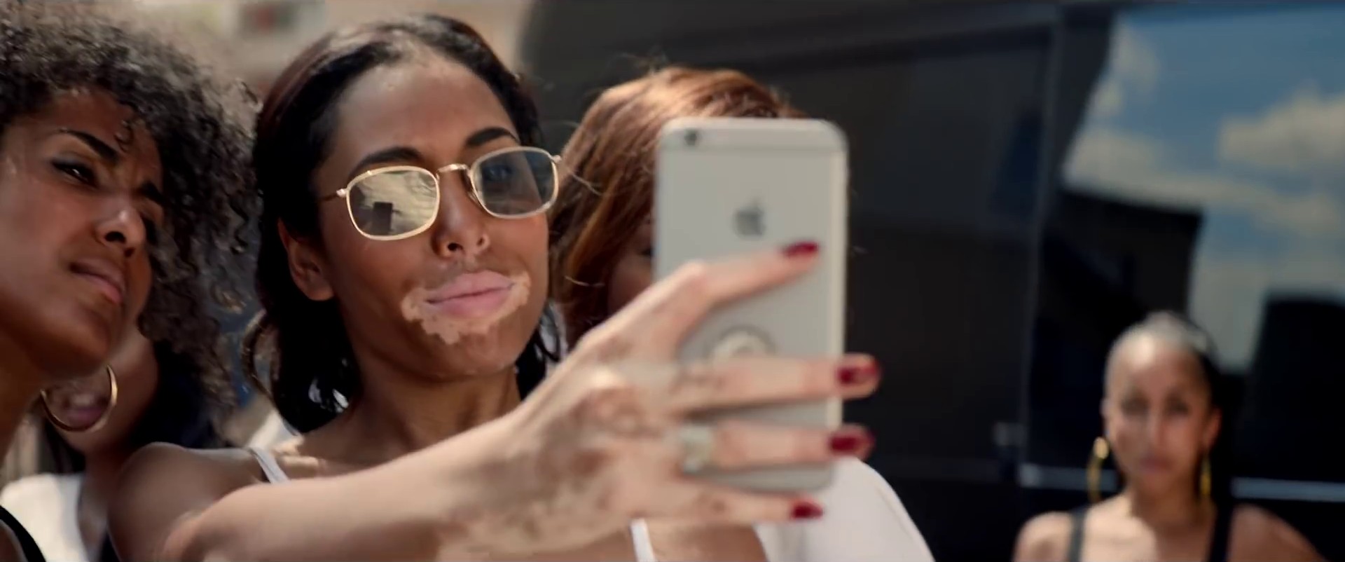 W.L.G (2018) —  shot,  lighting