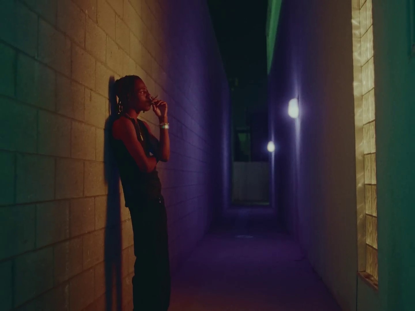 How You Feel? (2022) —  shot,  lighting