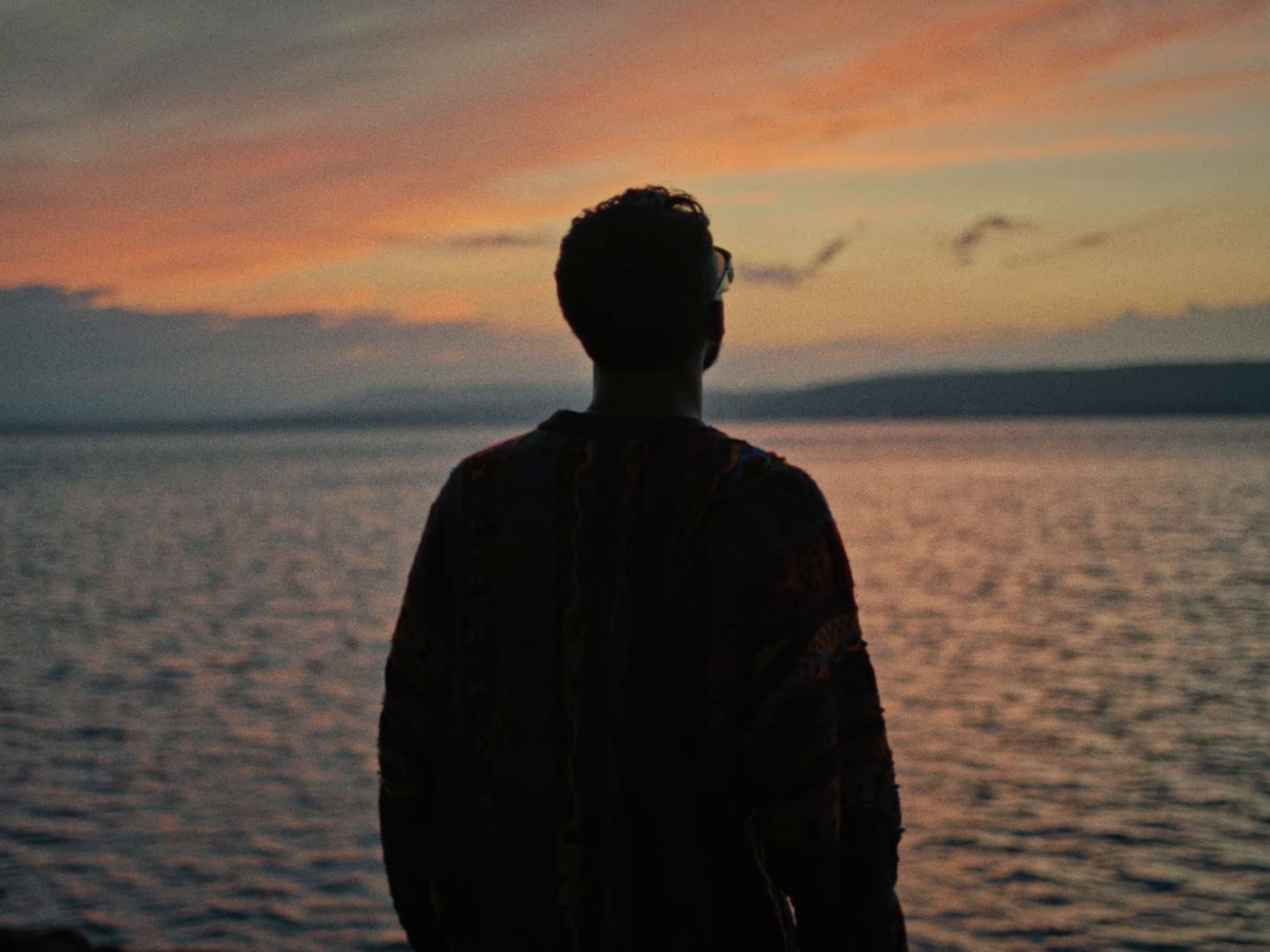 8ème étage (2023) —  shot,  lighting