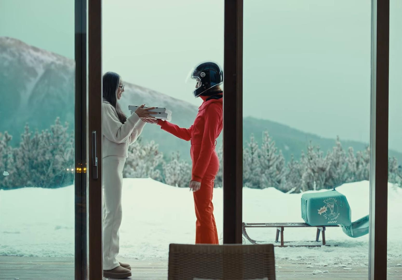 APRÈS SKI COLLECTION | OYSHO (2024) —  shot,  lighting