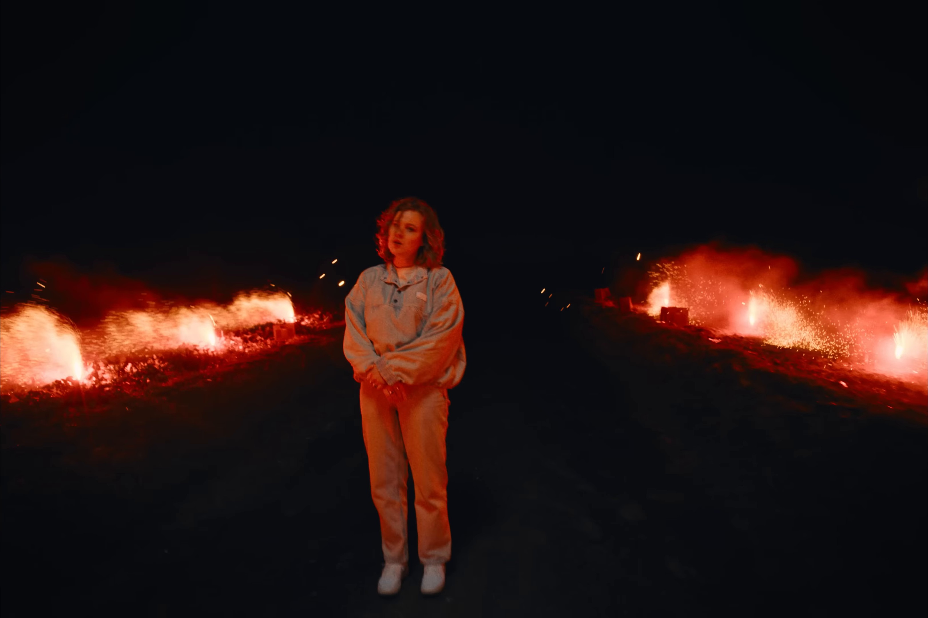 Multicolore (2024) —  shot,  lighting