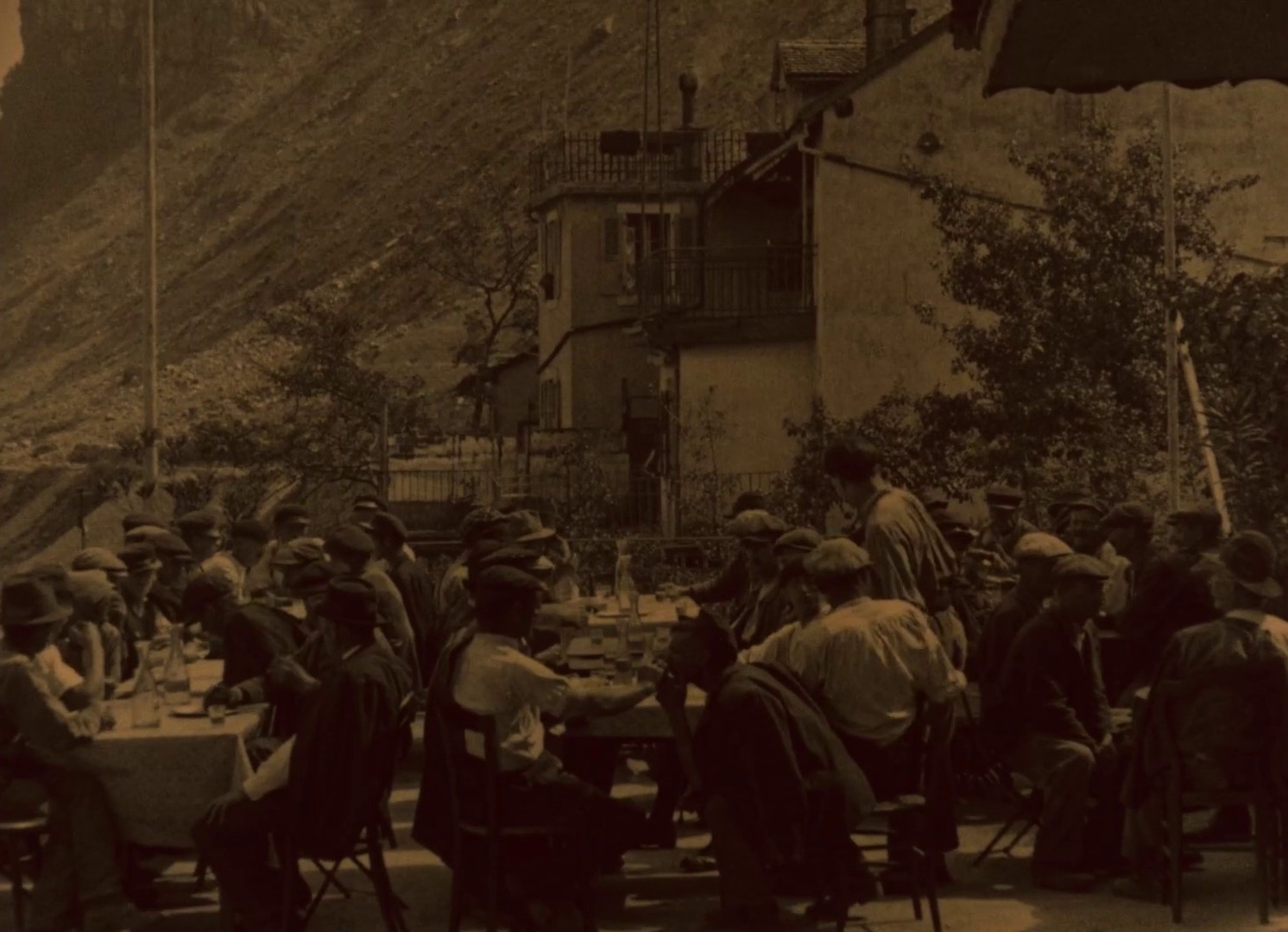 The Vocation of André Carel (1925) —  shot,  lighting