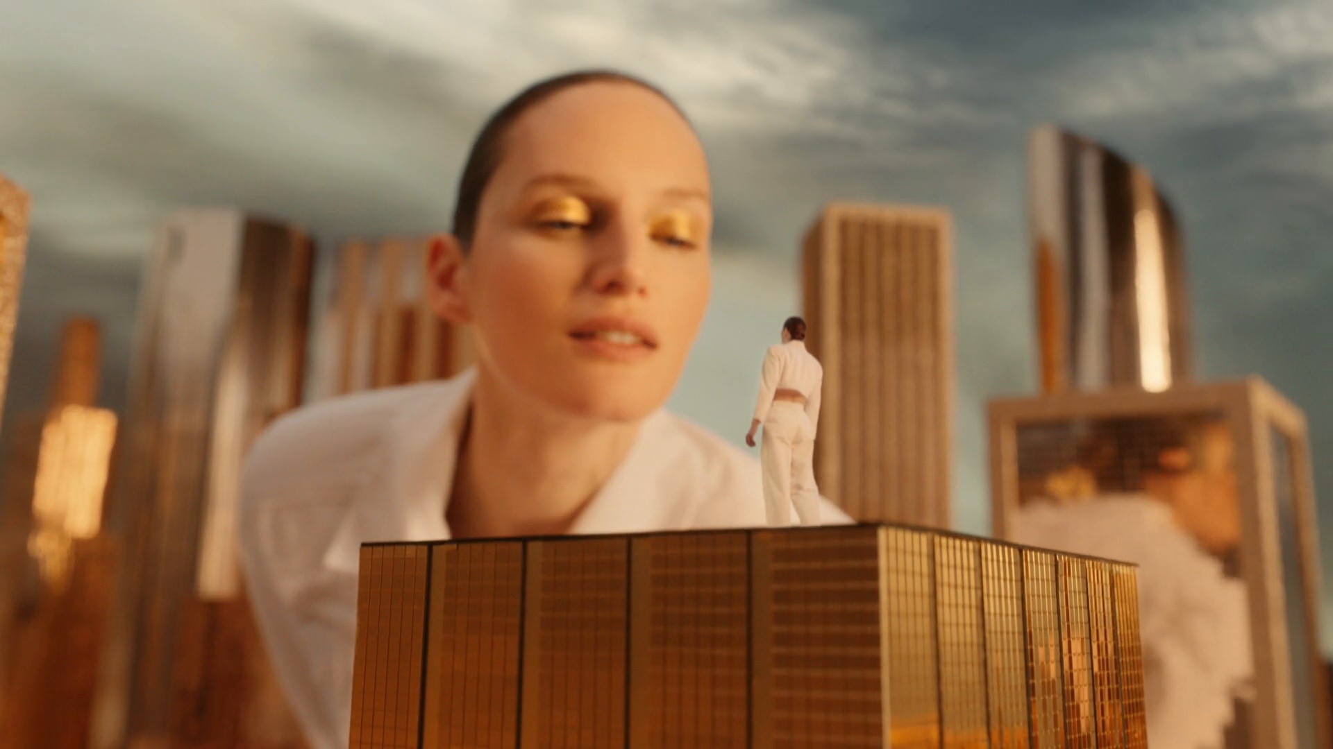 audemars piguet _ Royal Oak Mini (2024) —  shot,  lighting