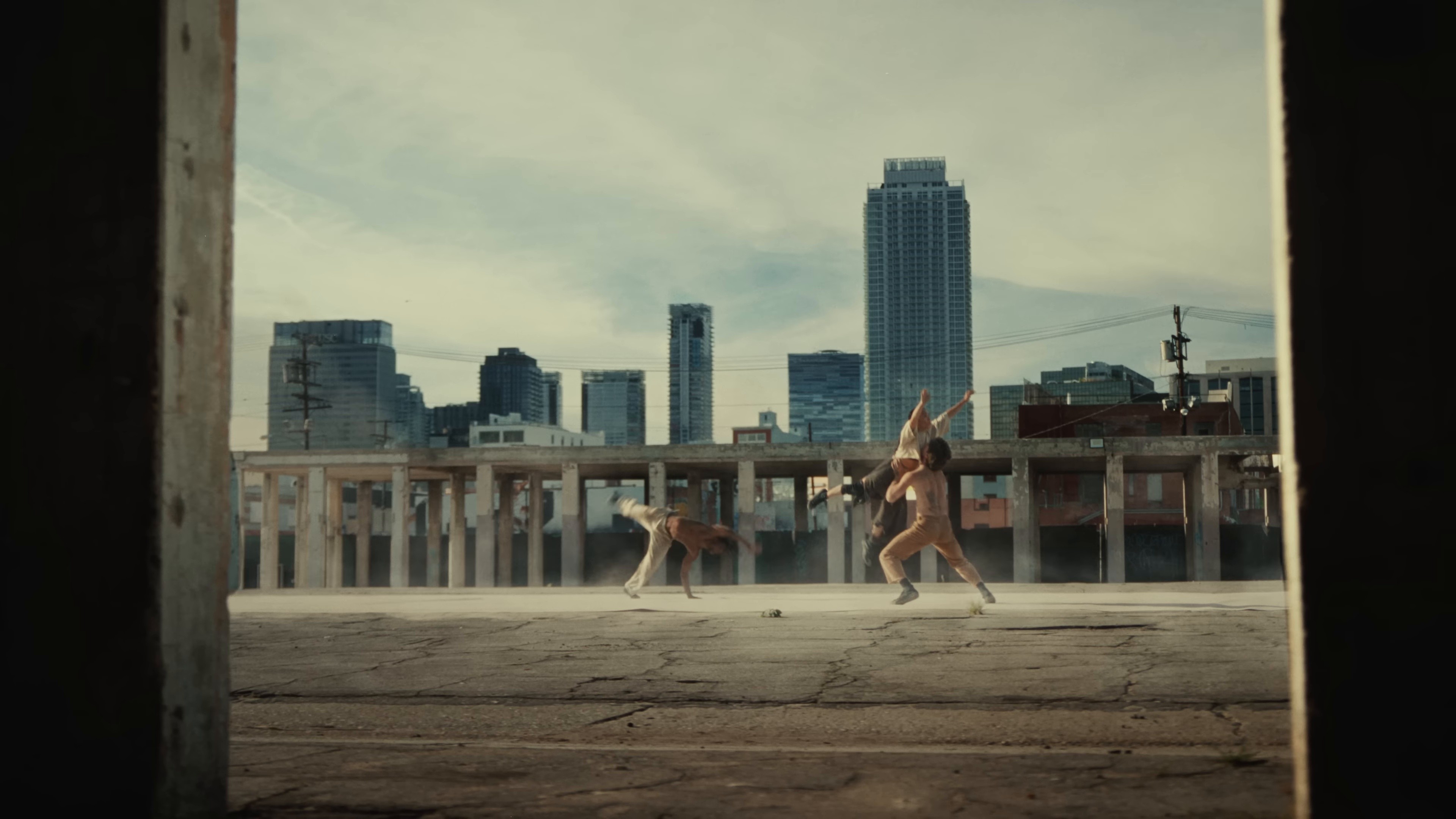 Beautiful People (2025) —  shot,  lighting