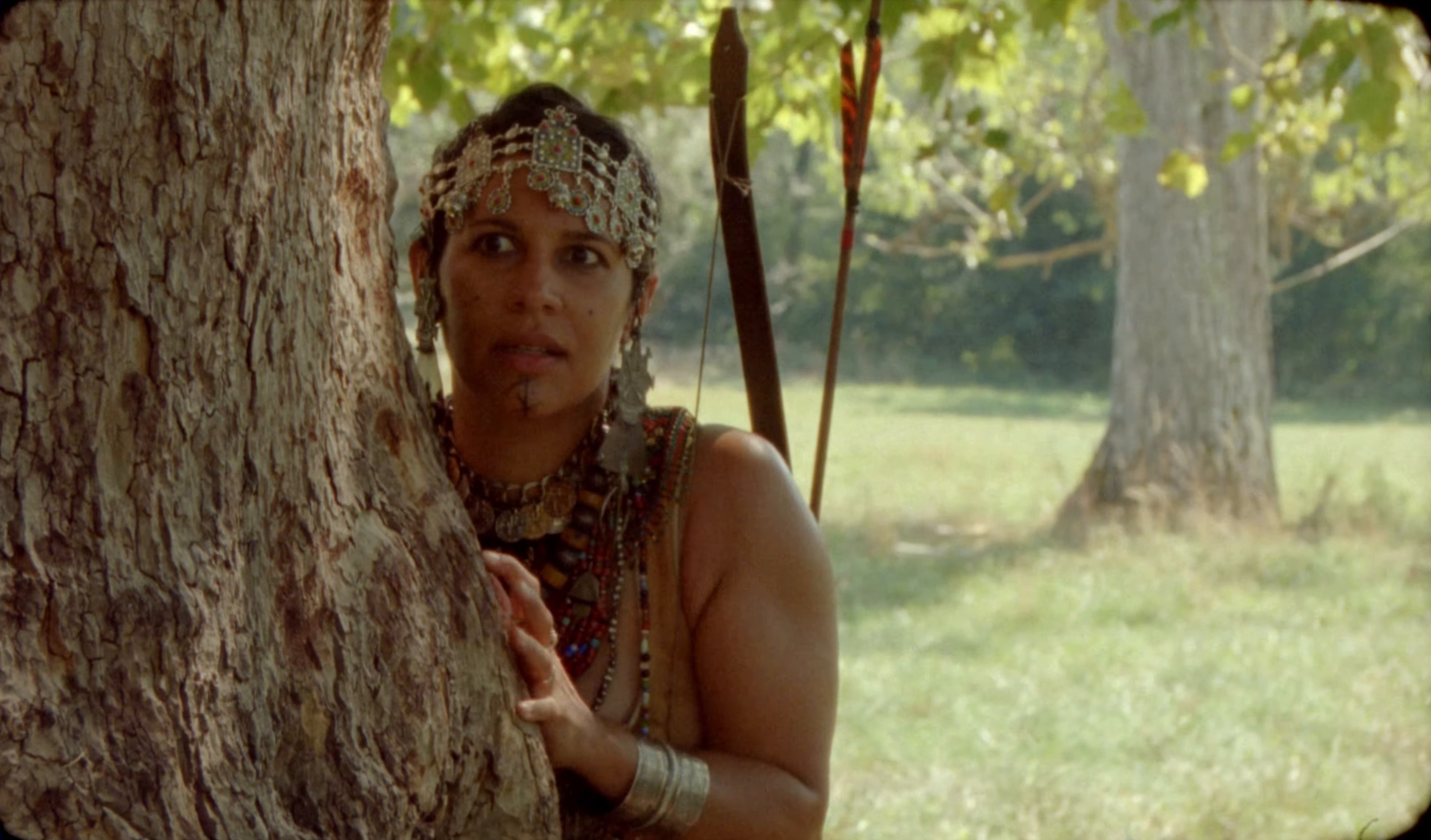 Donne-moi une chambre orientale (2020) —  shot,  lighting