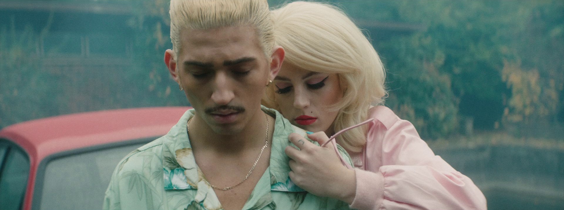 Dig (2017) —  shot,  lighting