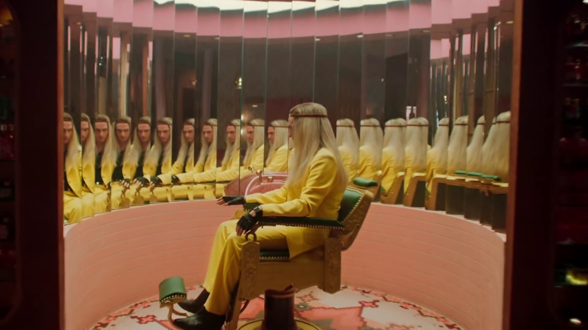 Selfish Love (2021) —  shot,  lighting