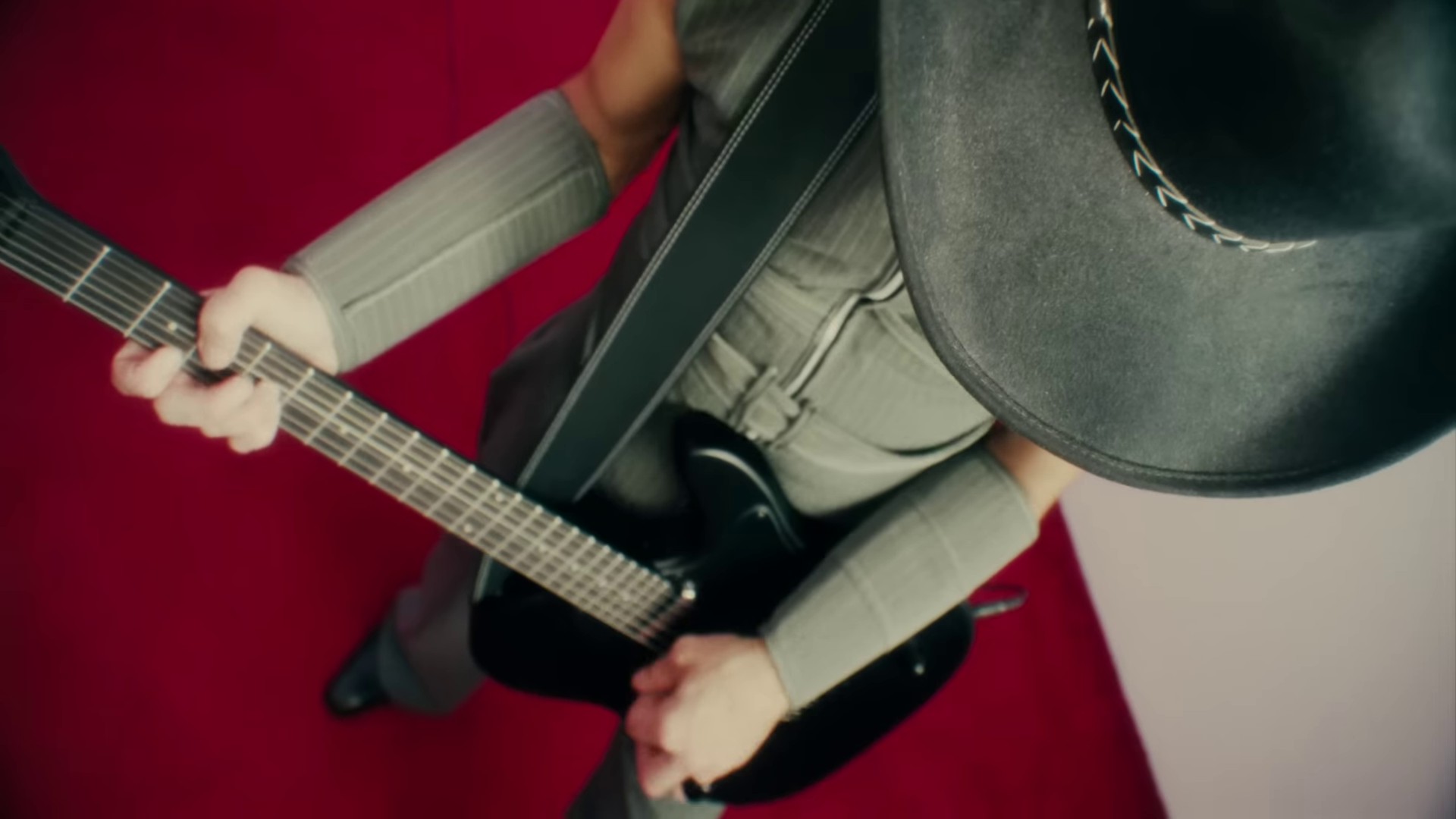 Anon (2023) —  shot,  lighting