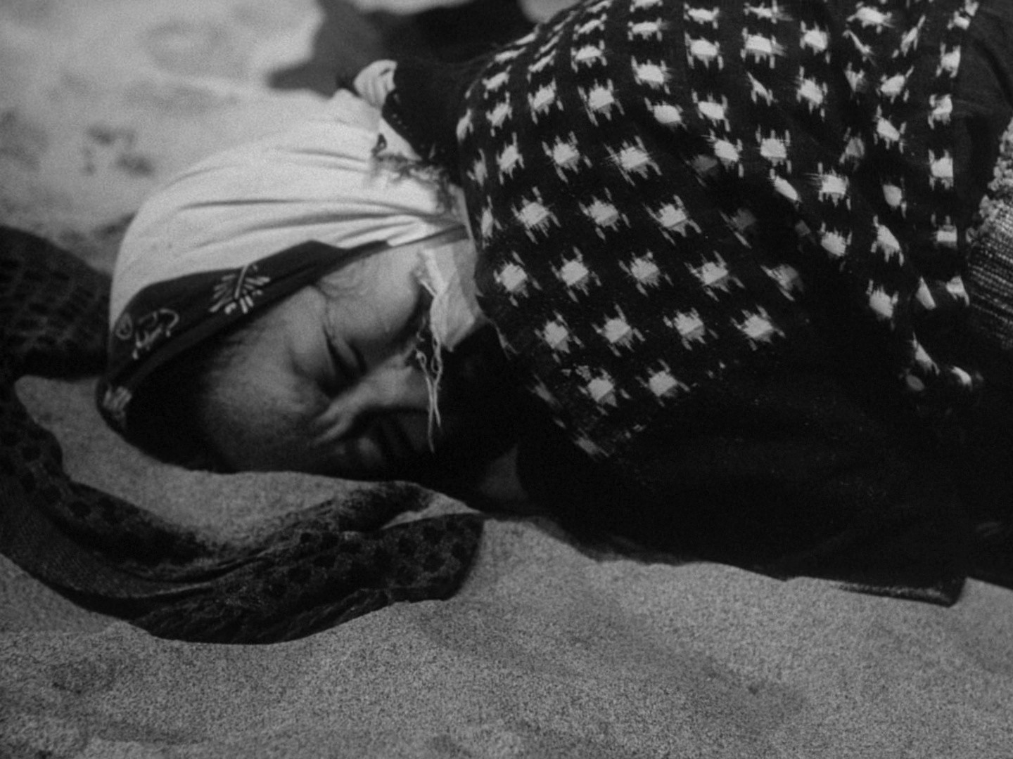 Woman in the Dunes (1966) —  shot,  lighting
