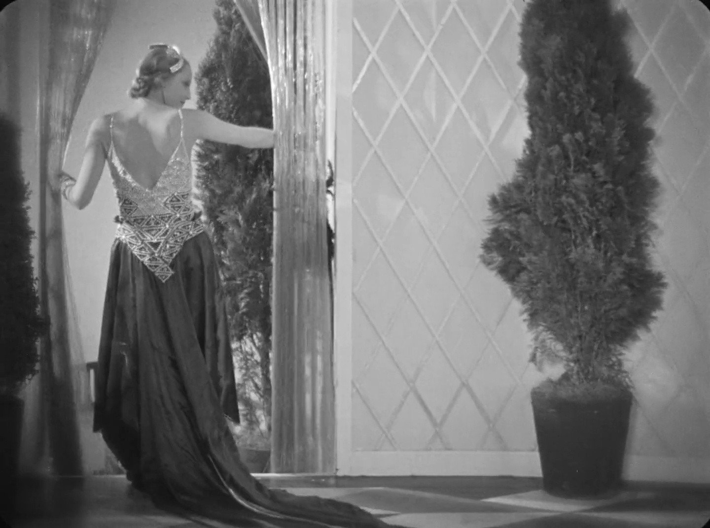 L'Argent (1928) —  shot,  lighting